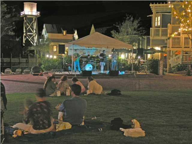 BAYTOWNE AVE EAST - Residential