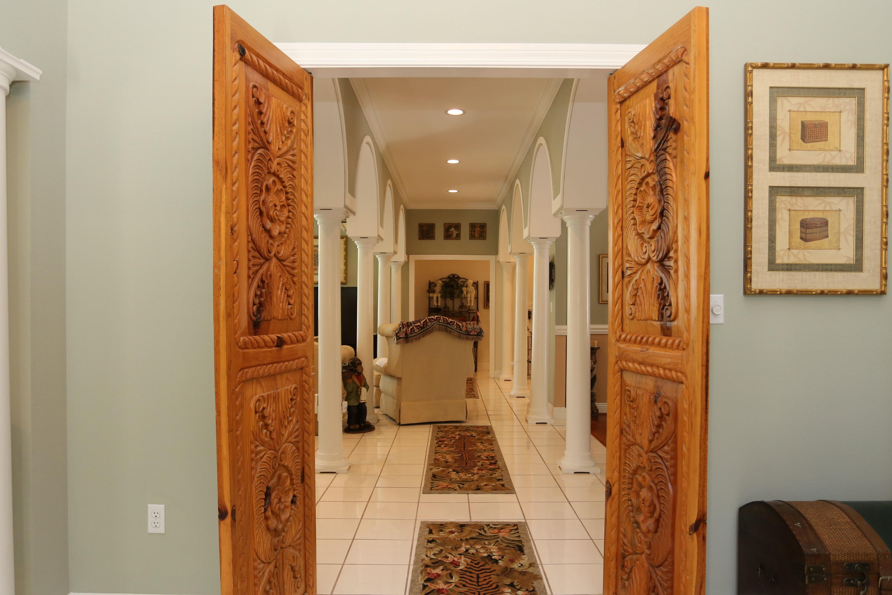 BAYTOWNE AVE EAST - Residential