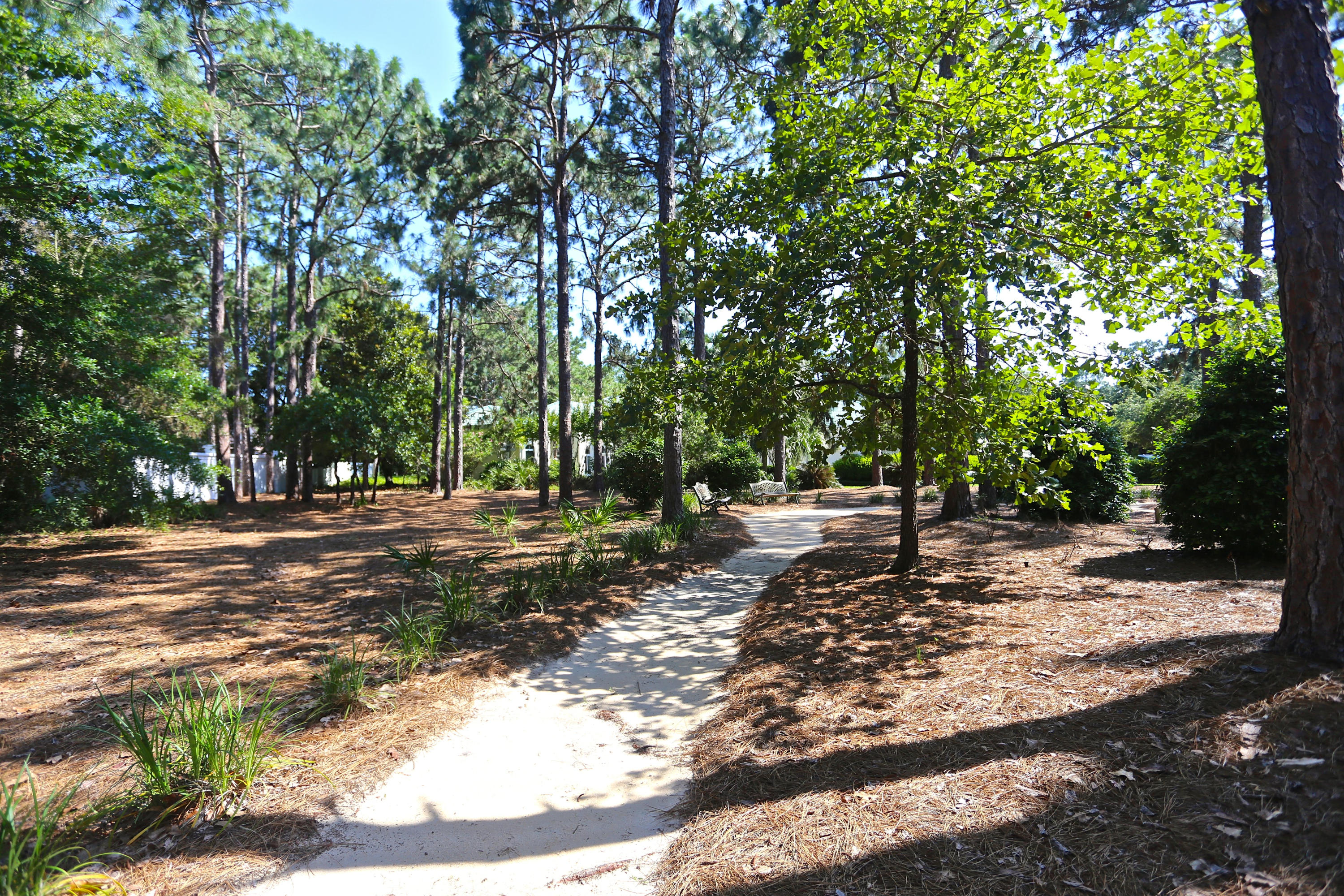 BAYTOWNE AVE EAST - Residential