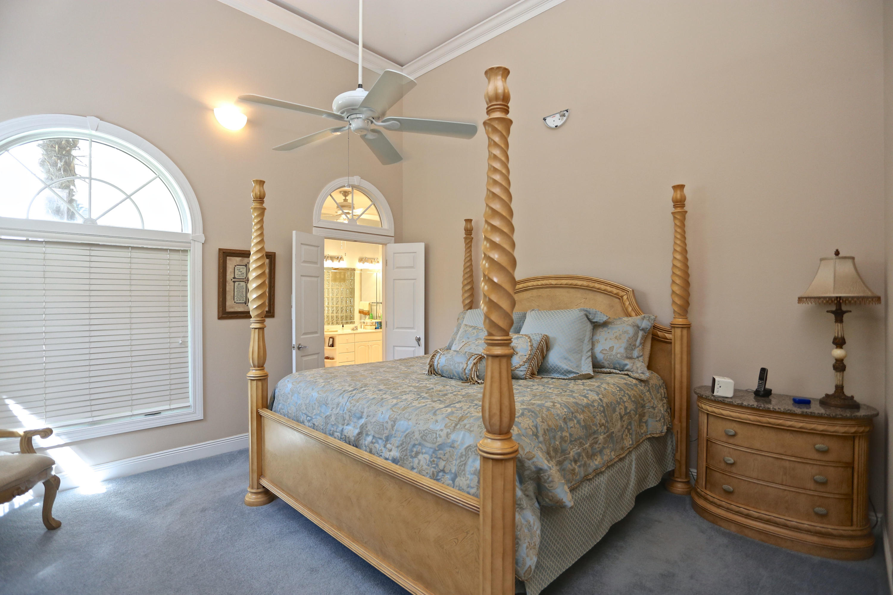 BAYTOWNE AVE EAST - Residential