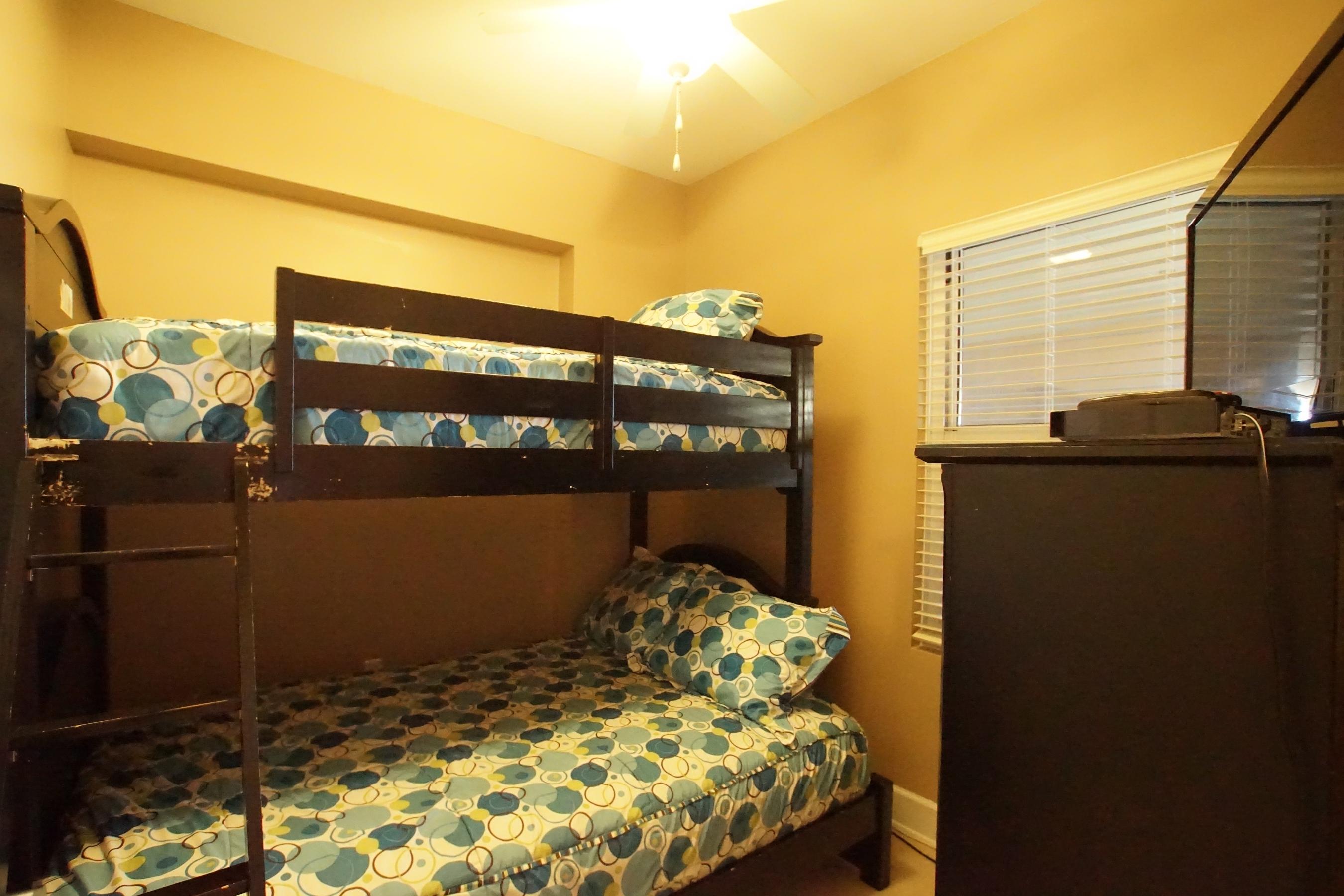 SUNRISE BEACH - Residential