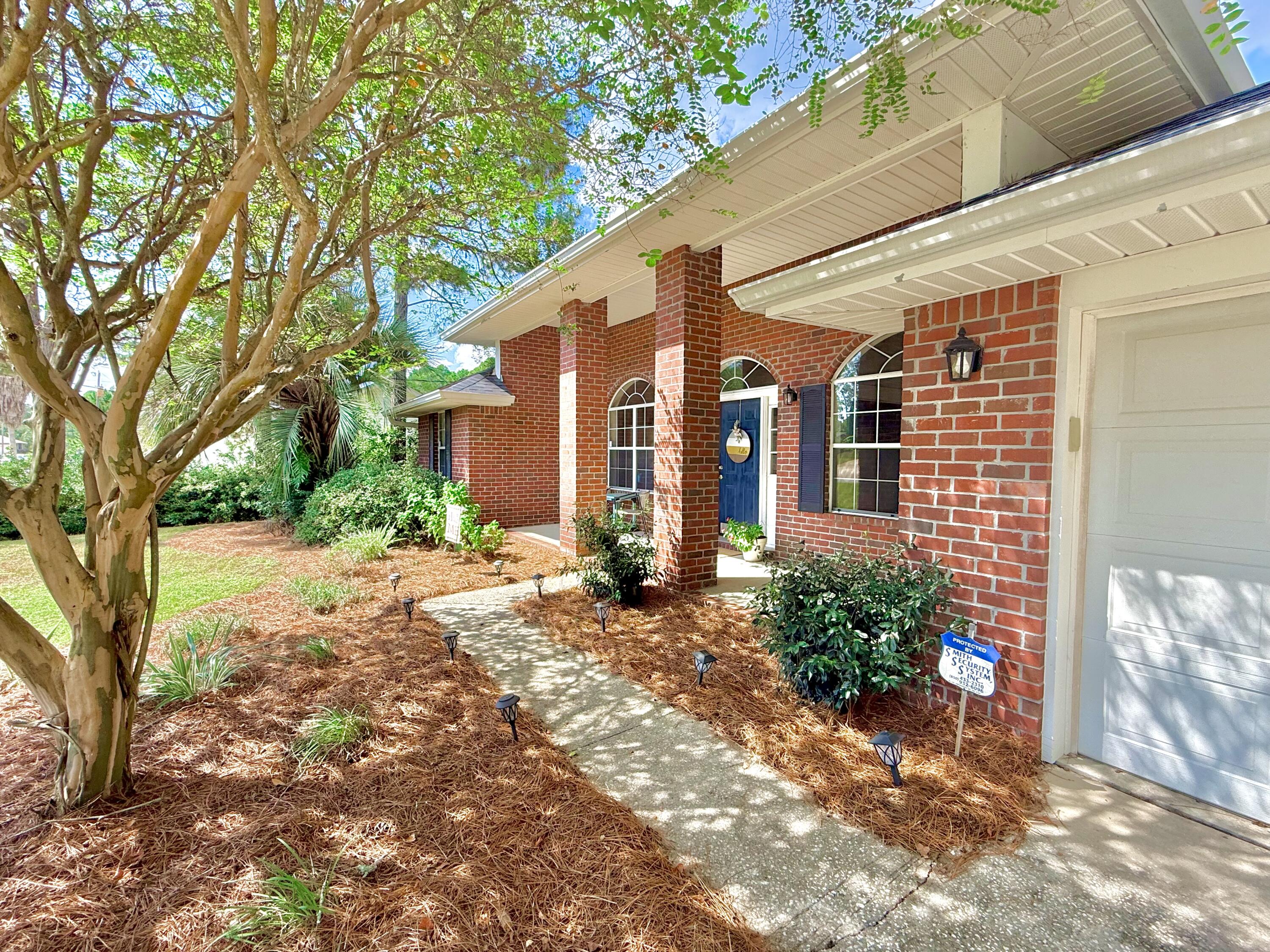 HOLLEY BY THE SEA - Residential