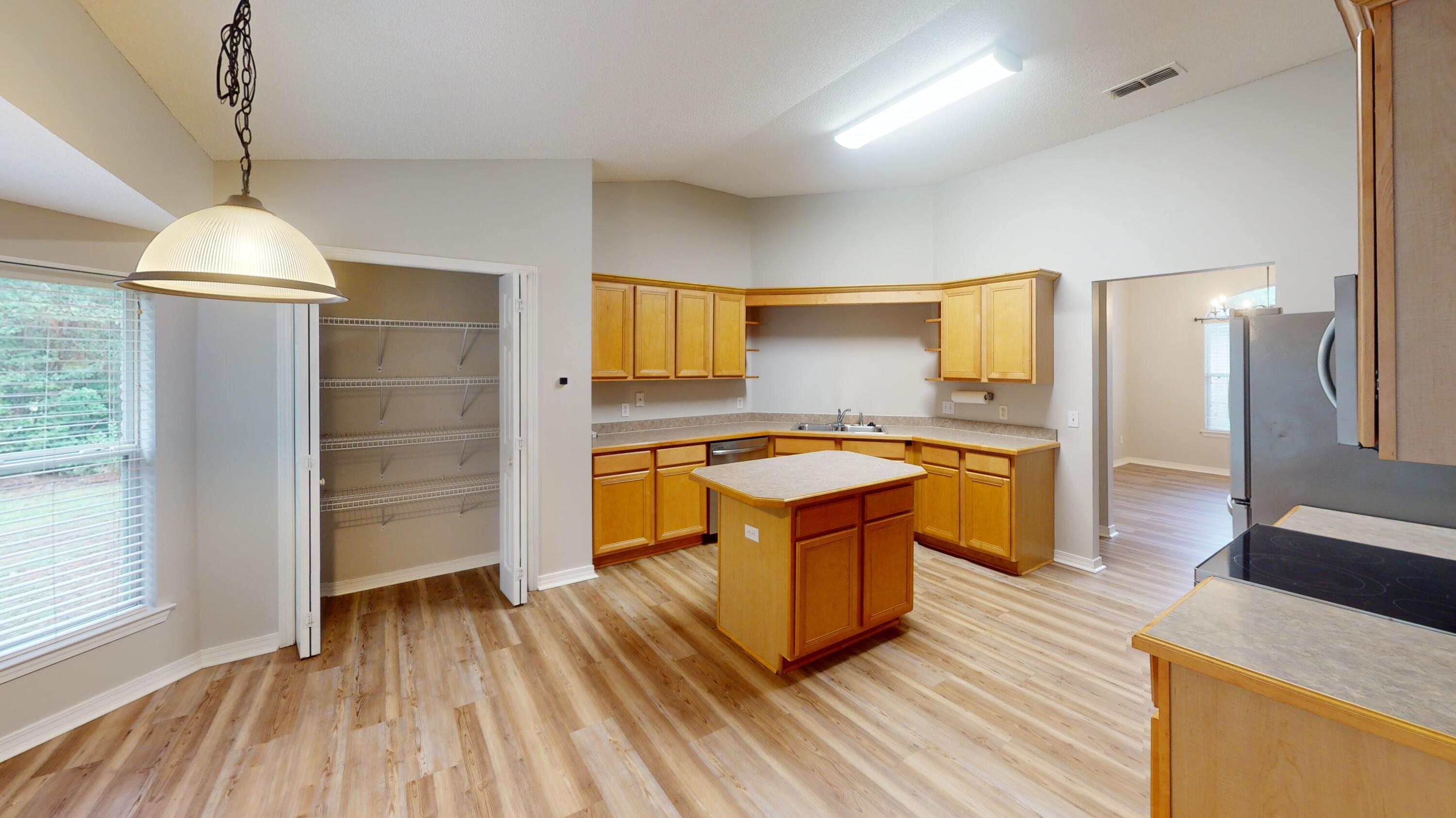HOLLEY BY THE SEA - Residential