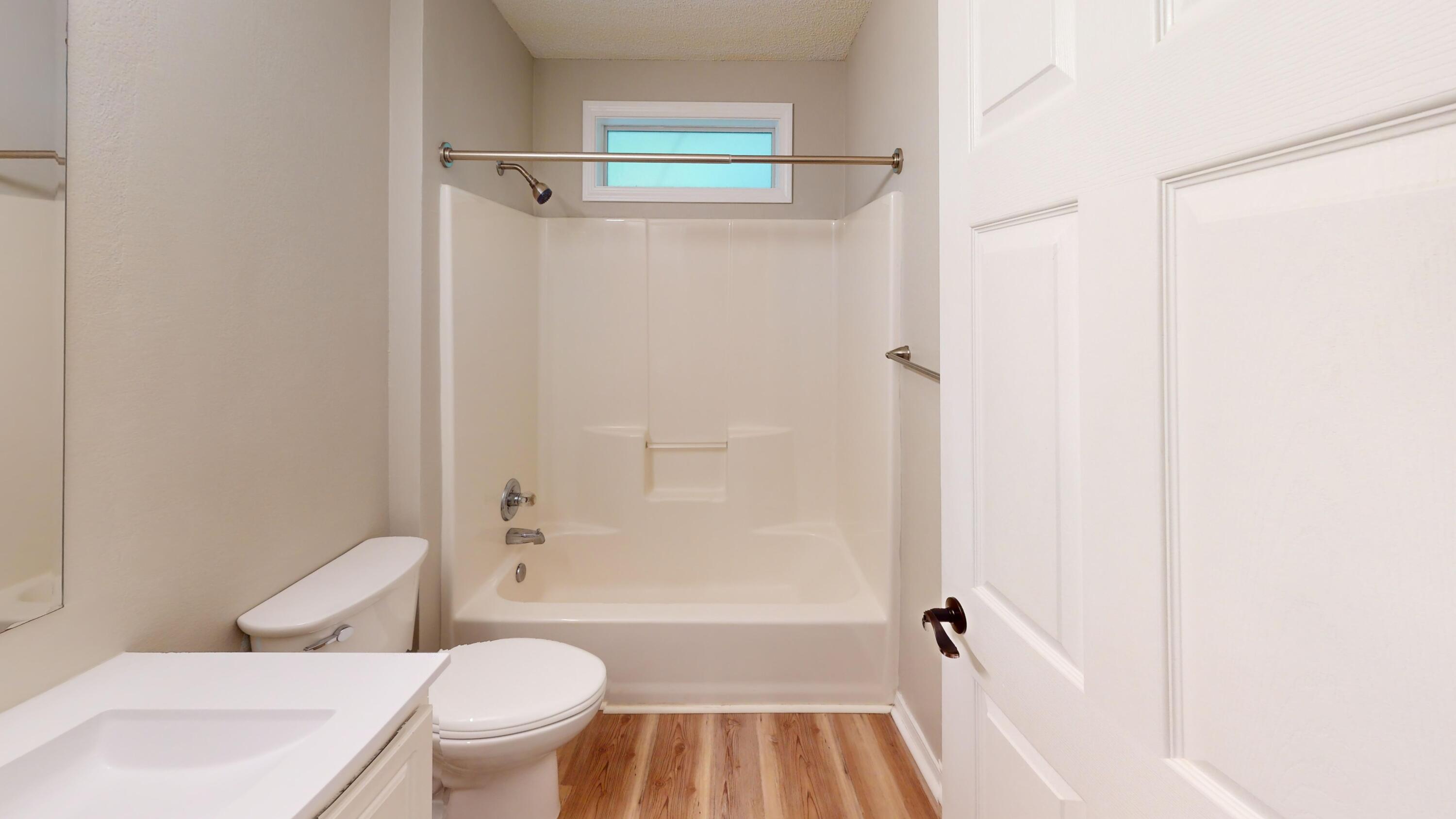 HOLLEY BY THE SEA - Residential