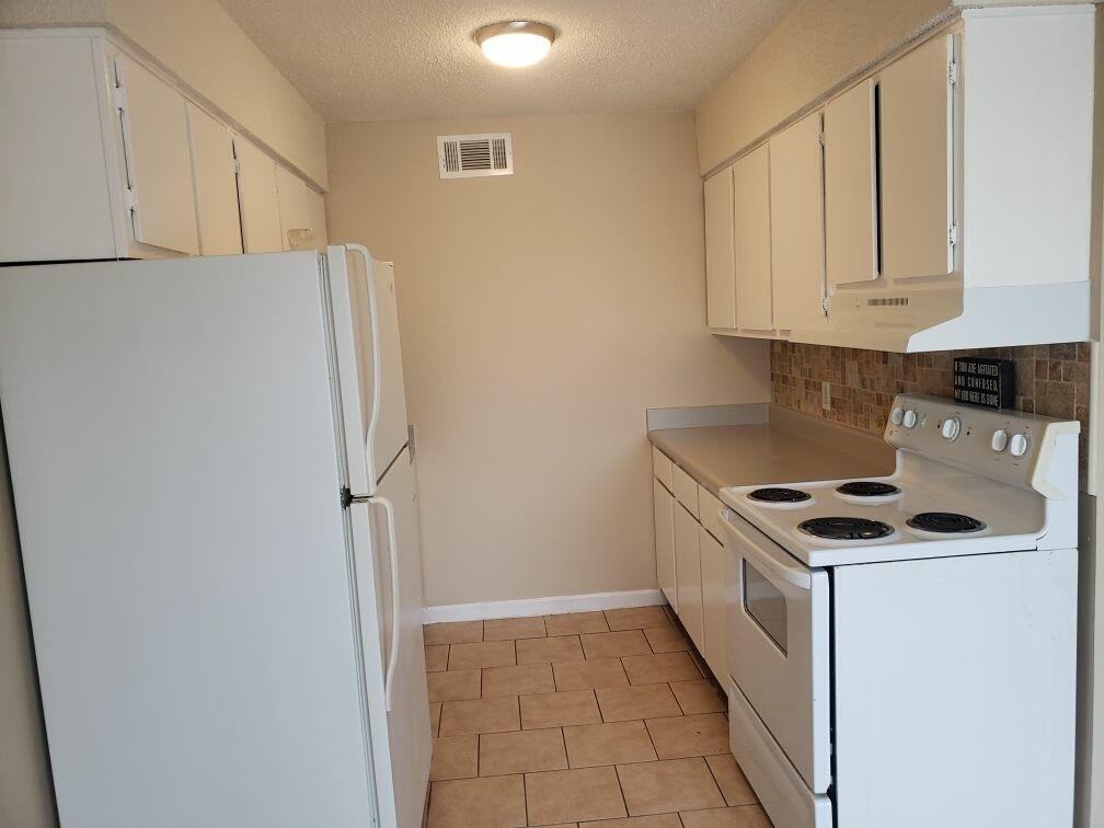 PIER ONE CONDO - Residential Lease