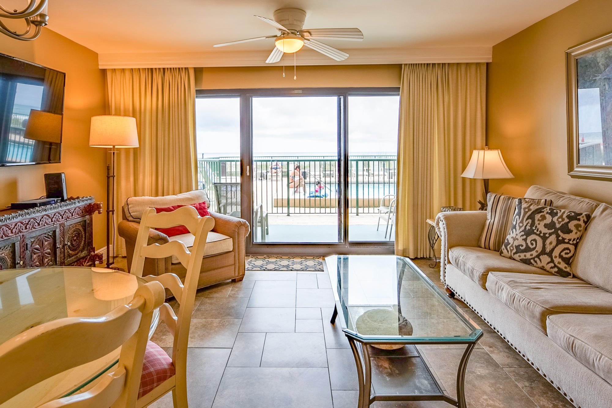 DESTIN BEACH CLUB - Residential