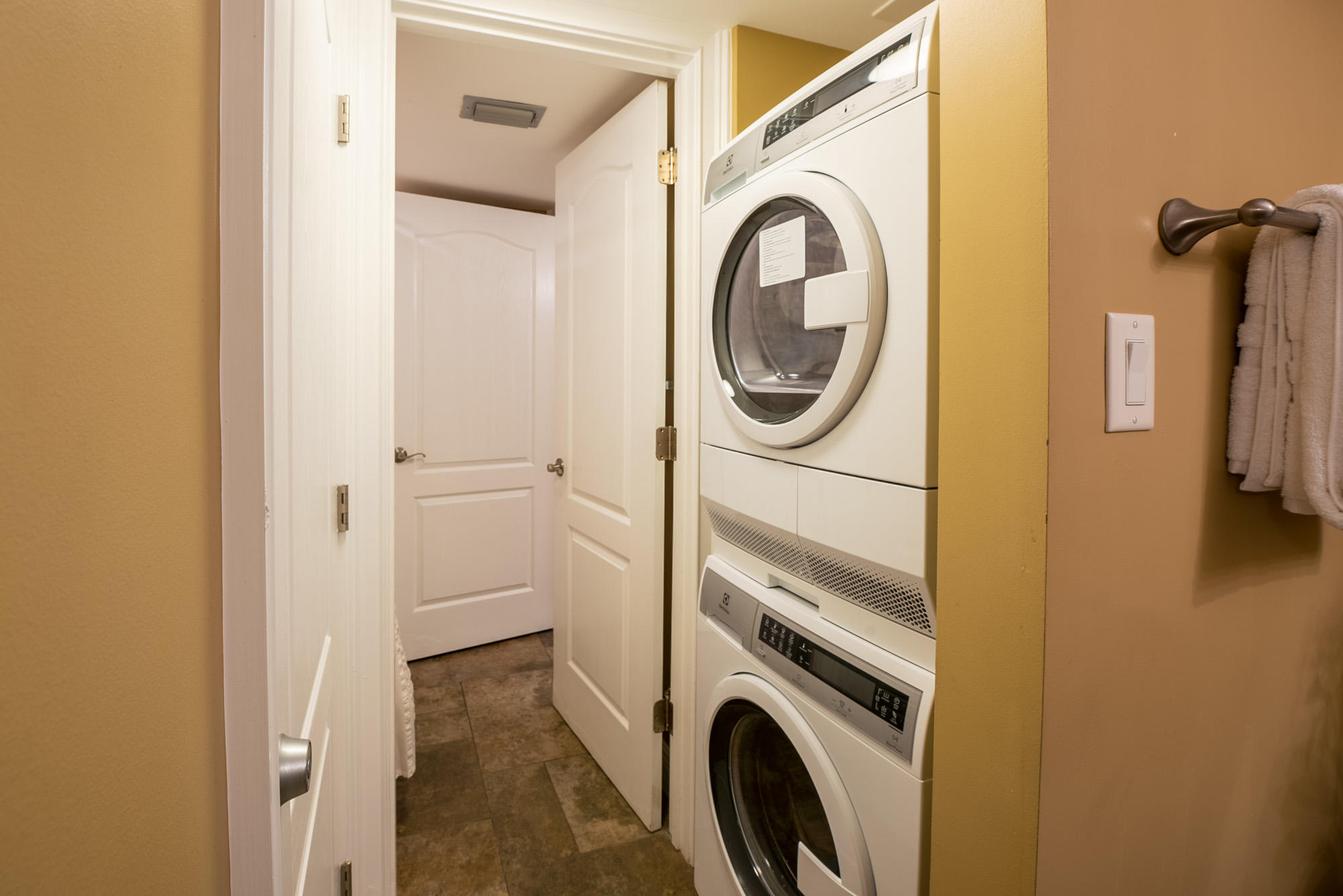 DESTIN BEACH CLUB - Residential