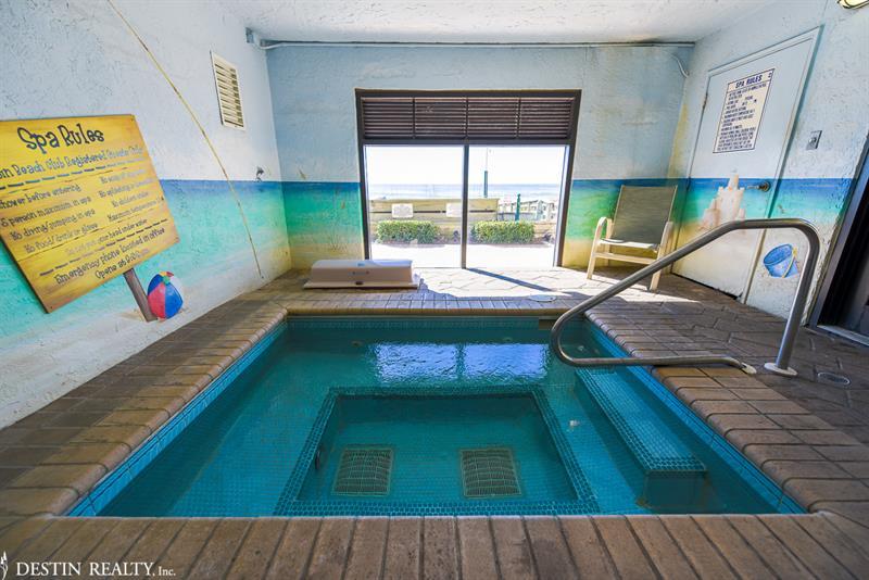 DESTIN BEACH CLUB - Residential