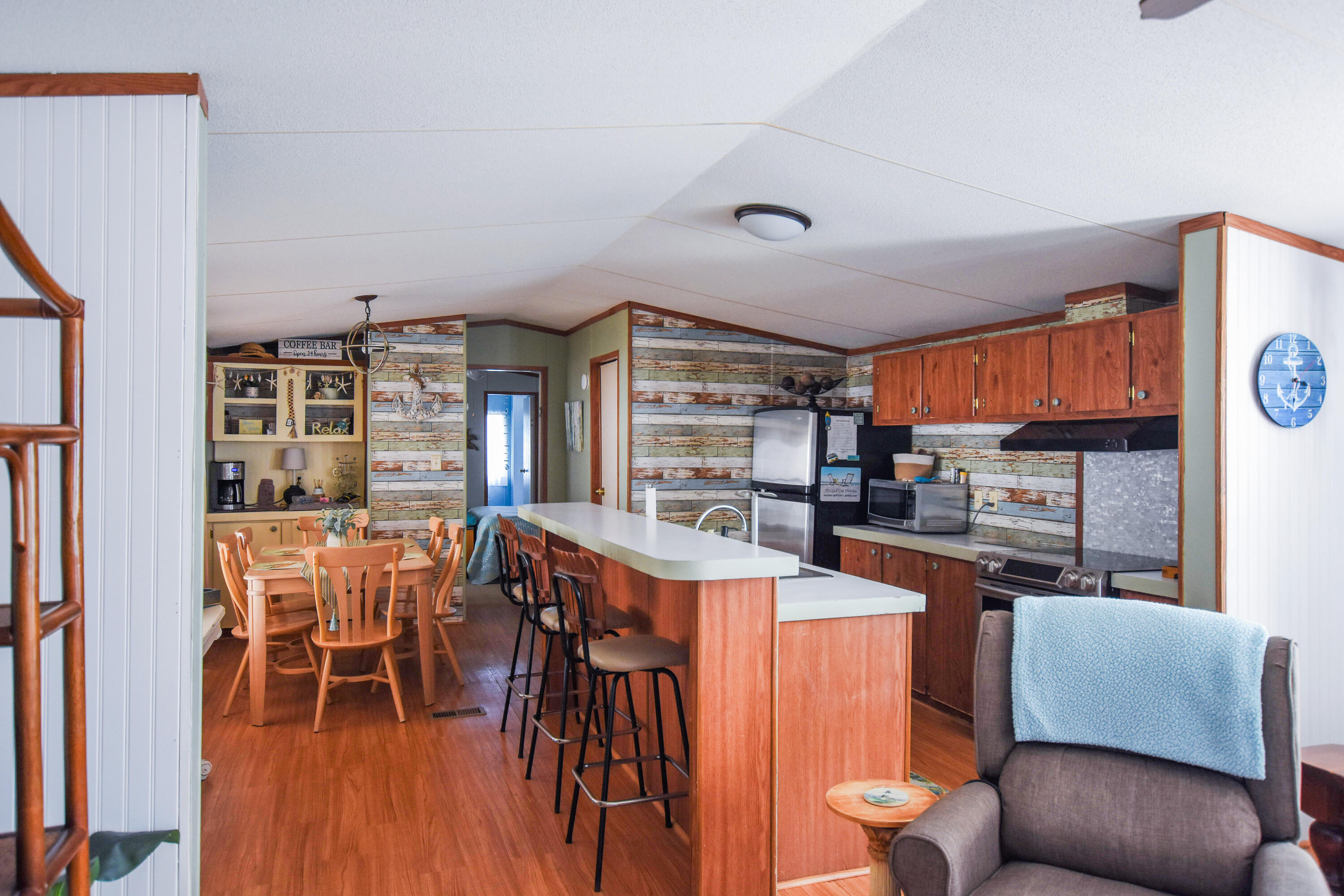 LAGUNA BEACH - Residential