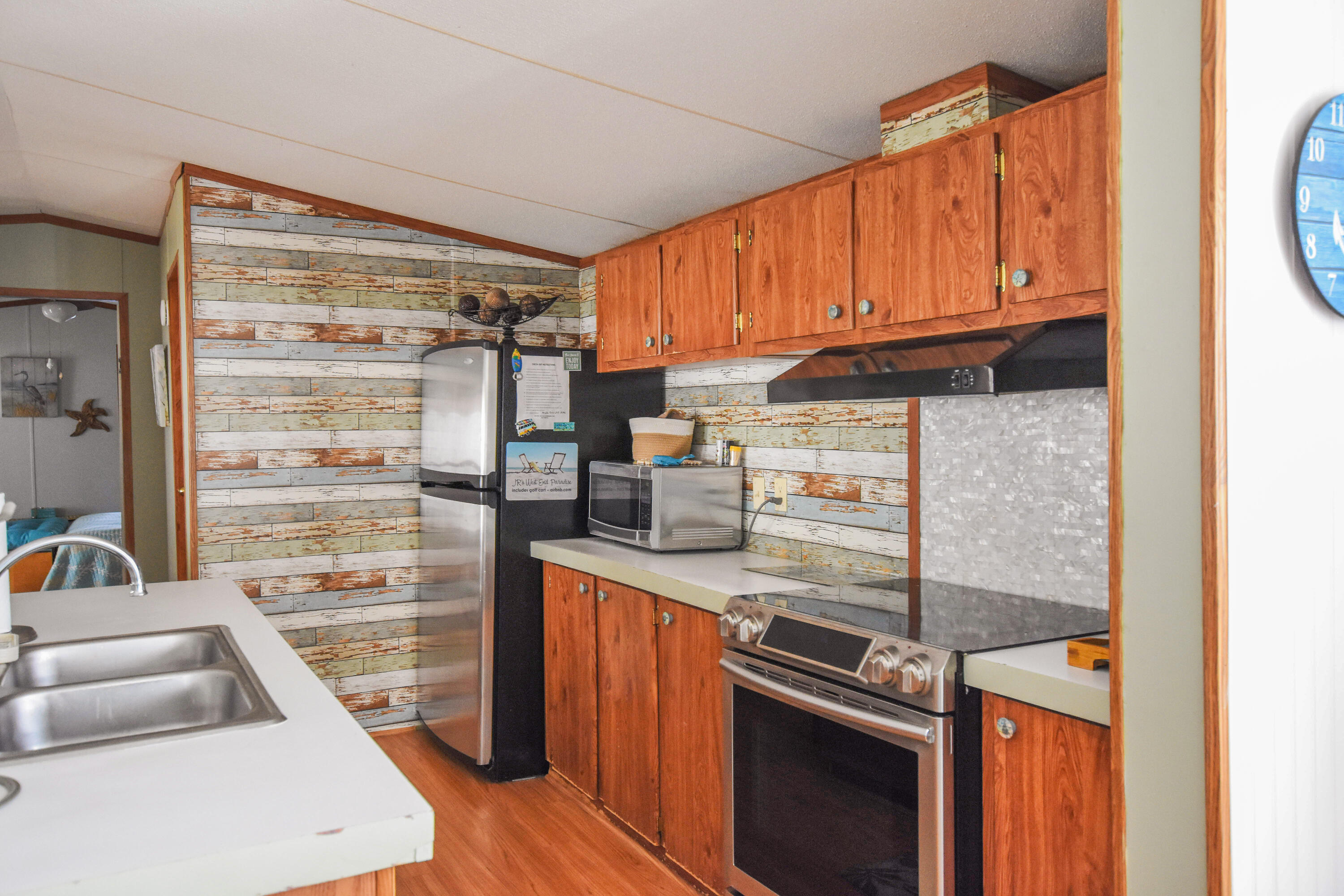 LAGUNA BEACH - Residential