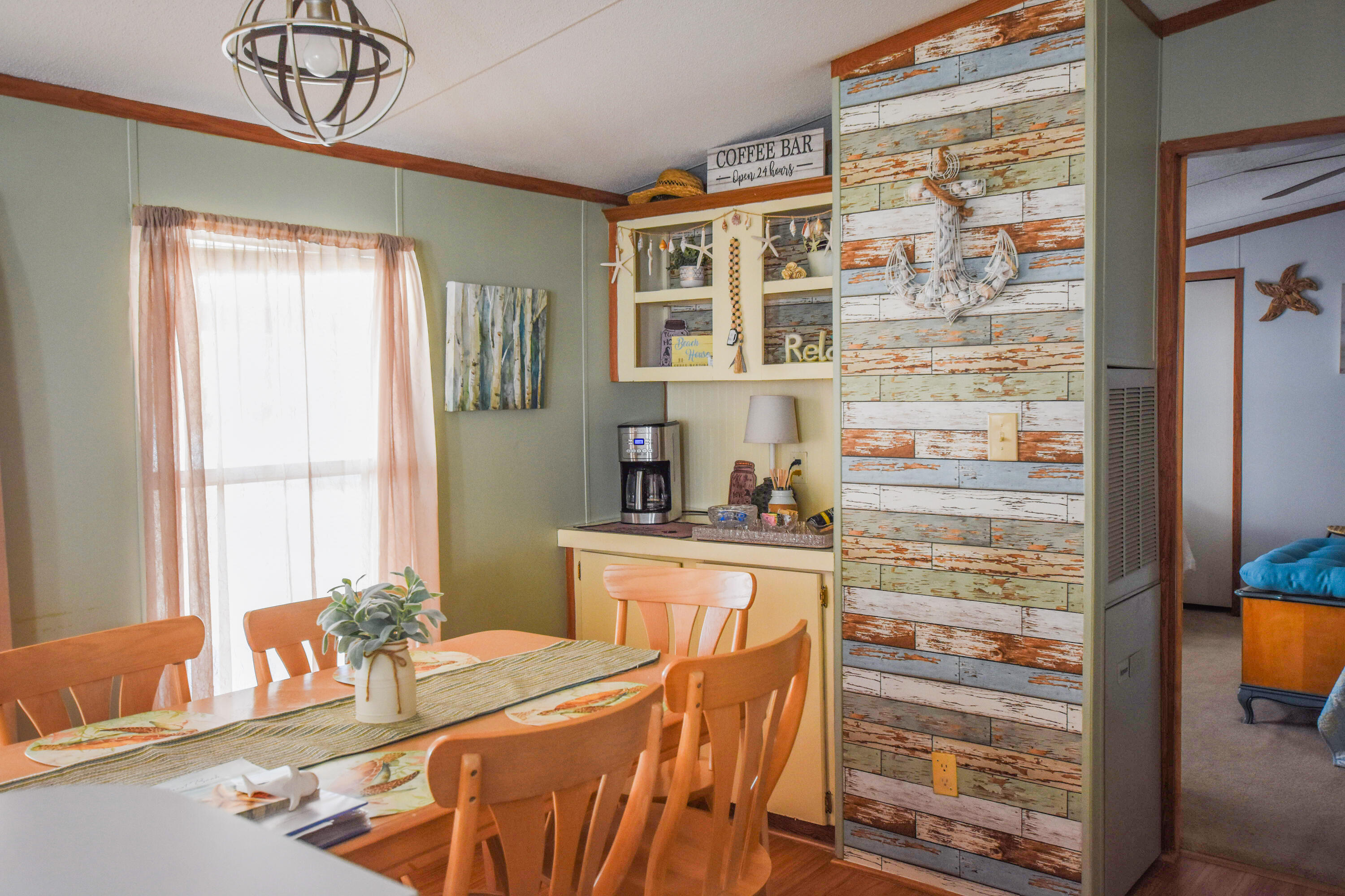 LAGUNA BEACH - Residential