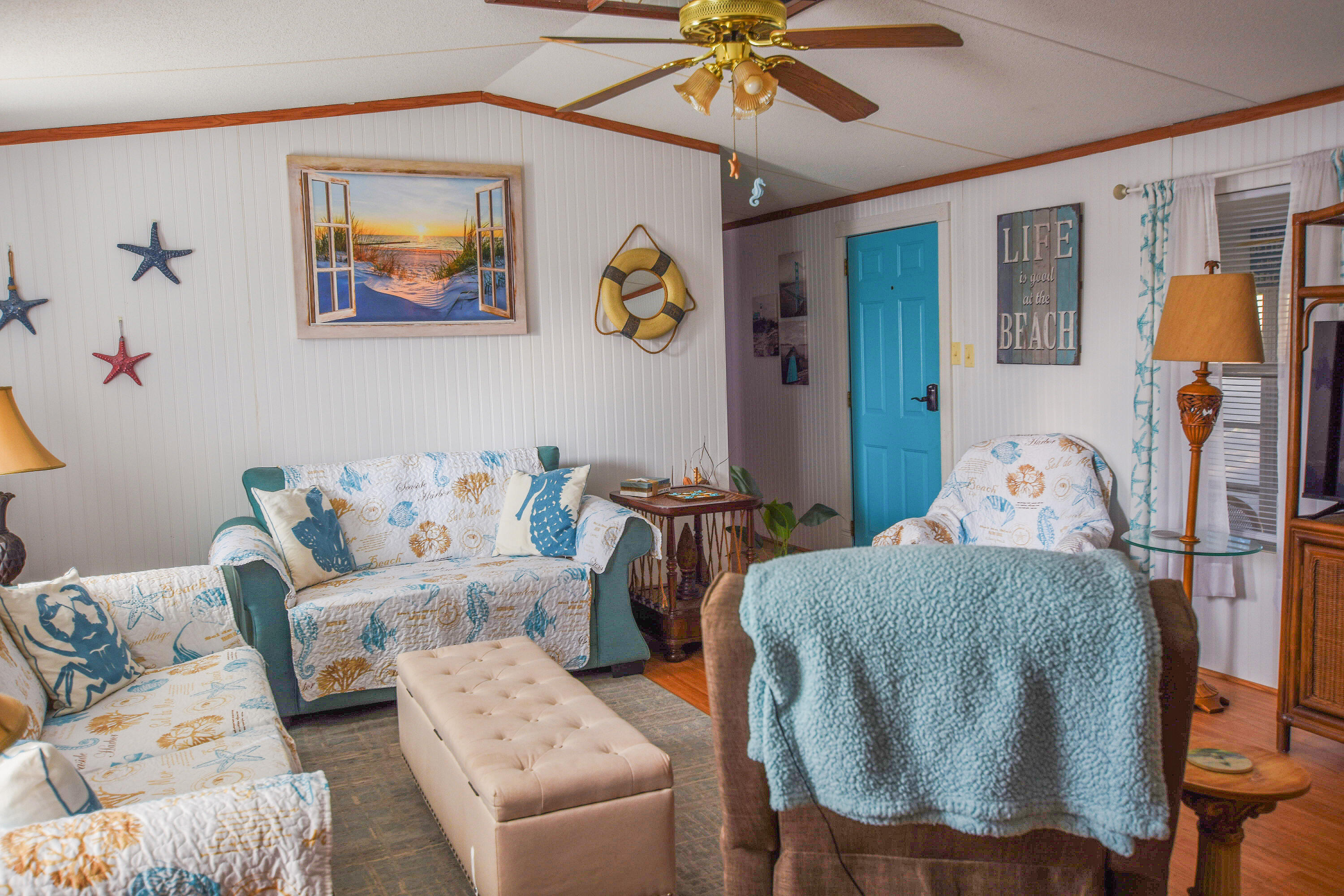 LAGUNA BEACH - Residential