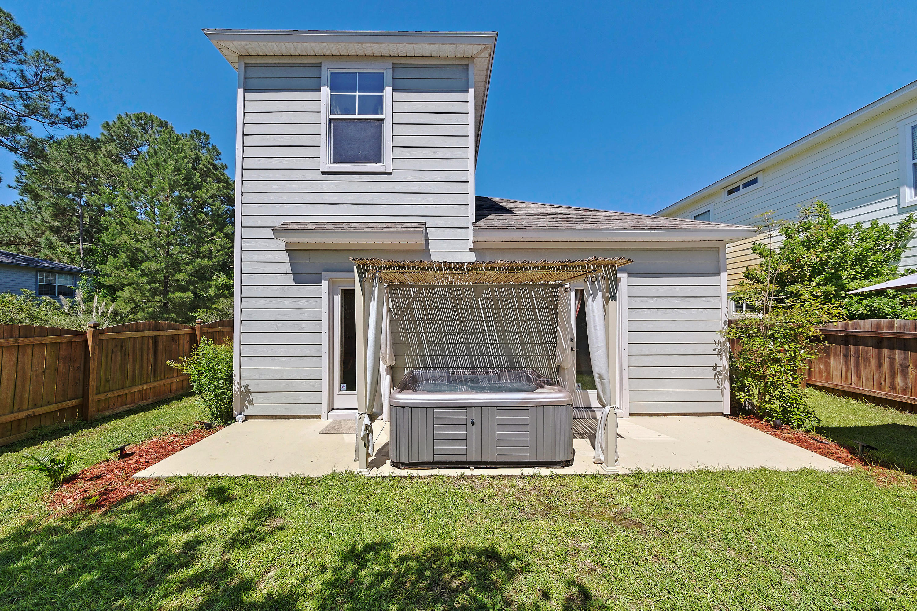 Pine Trace - Residential