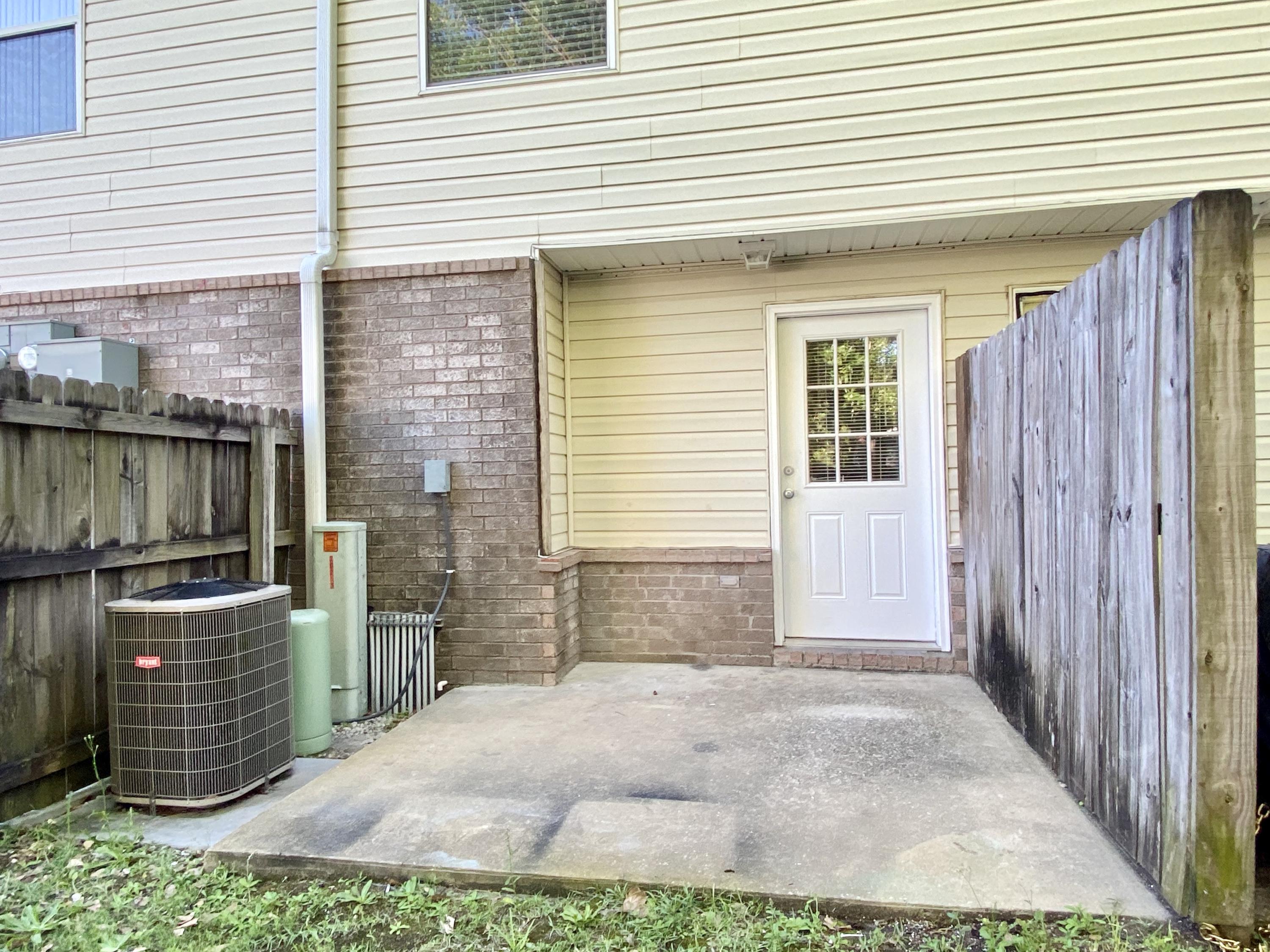 SHAY LIN T/H - Residential Lease