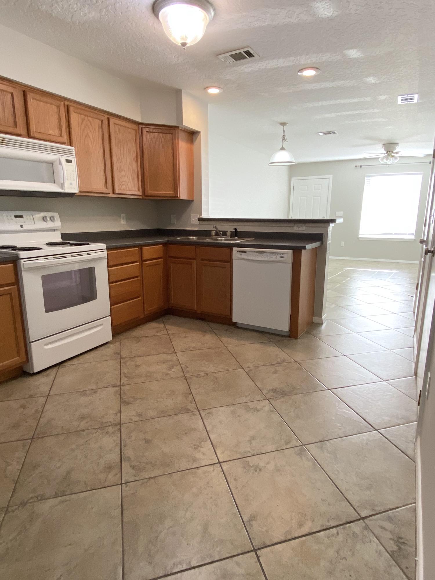 SHAY LIN T/H - Residential Lease