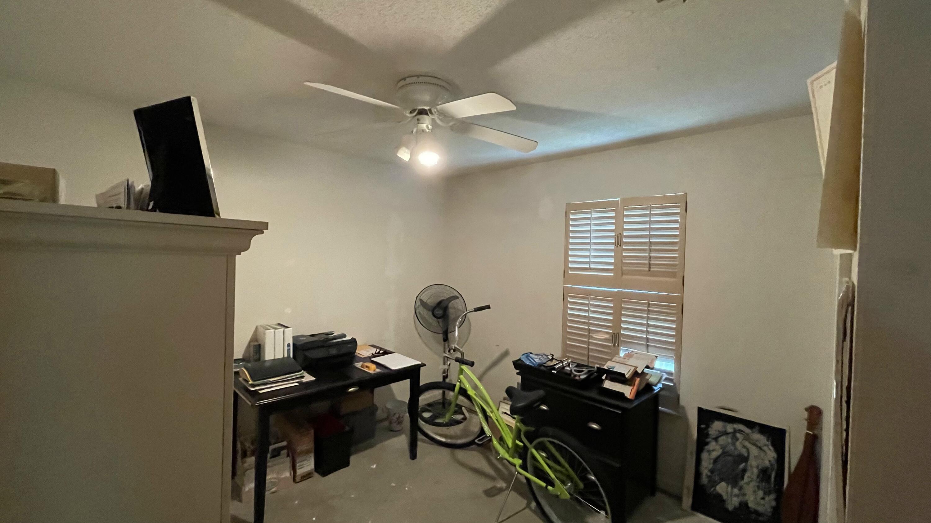 BAYVIEW MANOR 1ST ADDN - Residential