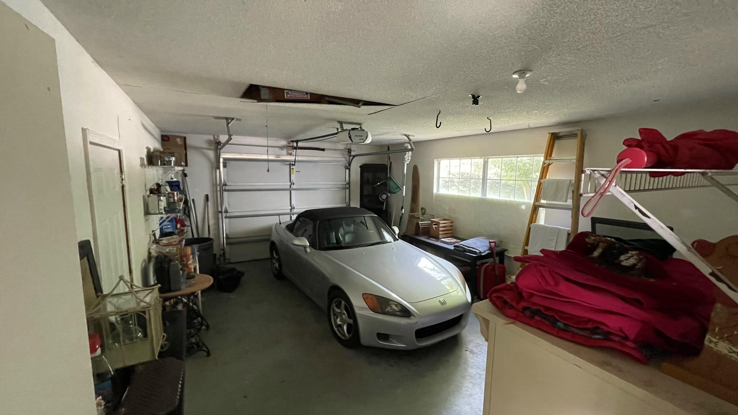 BAYVIEW MANOR 1ST ADDN - Residential