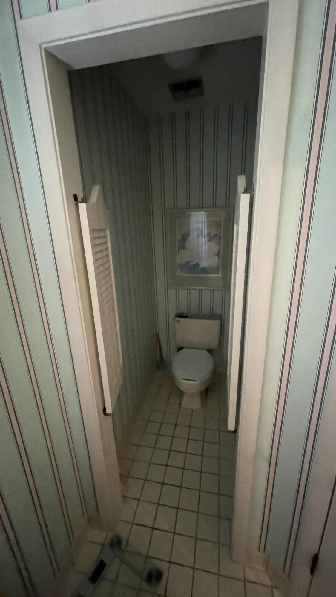 BAYVIEW MANOR 1ST ADDN - Residential