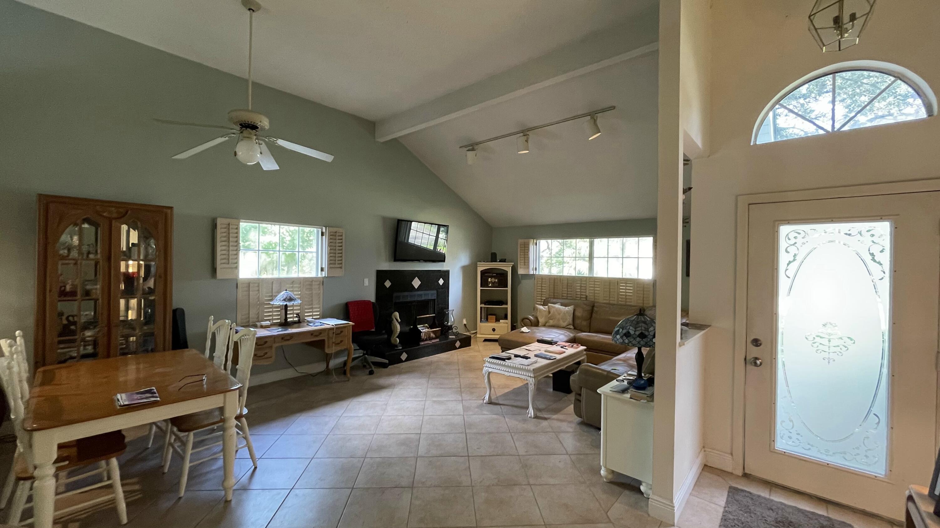 BAYVIEW MANOR 1ST ADDN - Residential