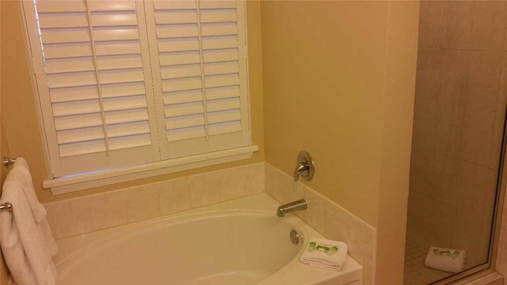 DESTIN WEST GULFSIDE VILLAS - Residential