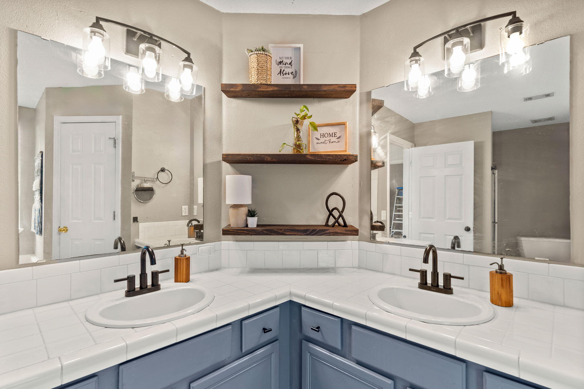 ASHWOOD - Residential