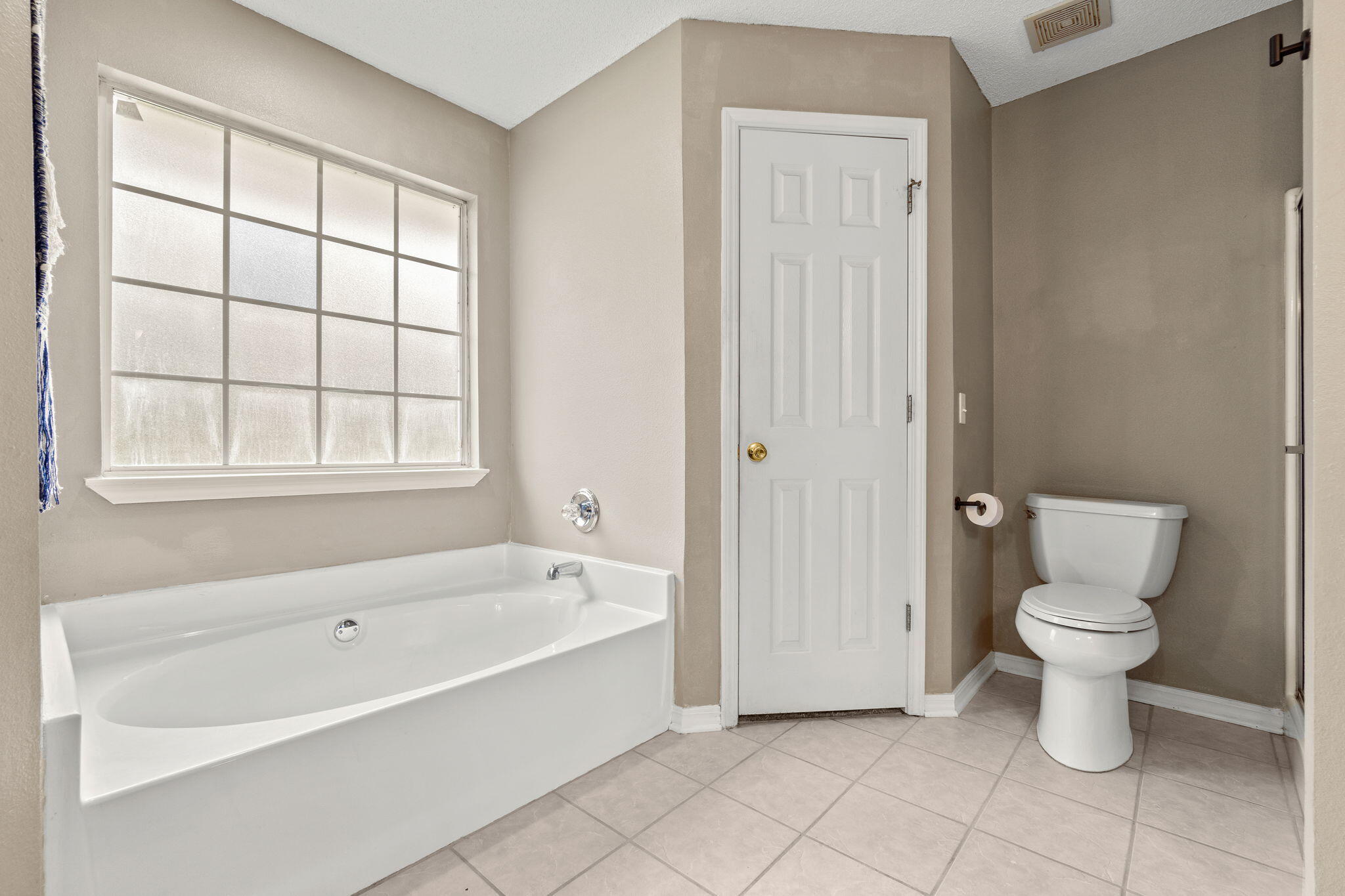 ASHWOOD - Residential