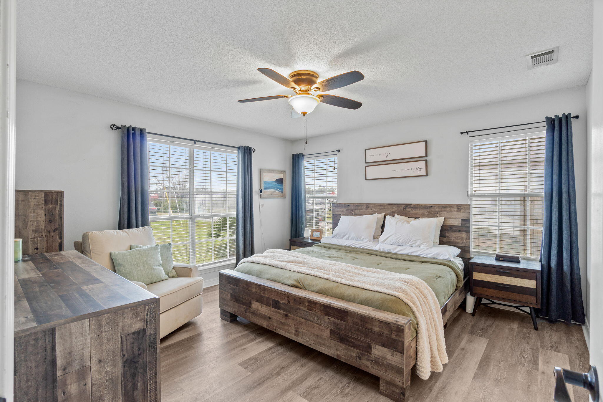 ASHWOOD - Residential