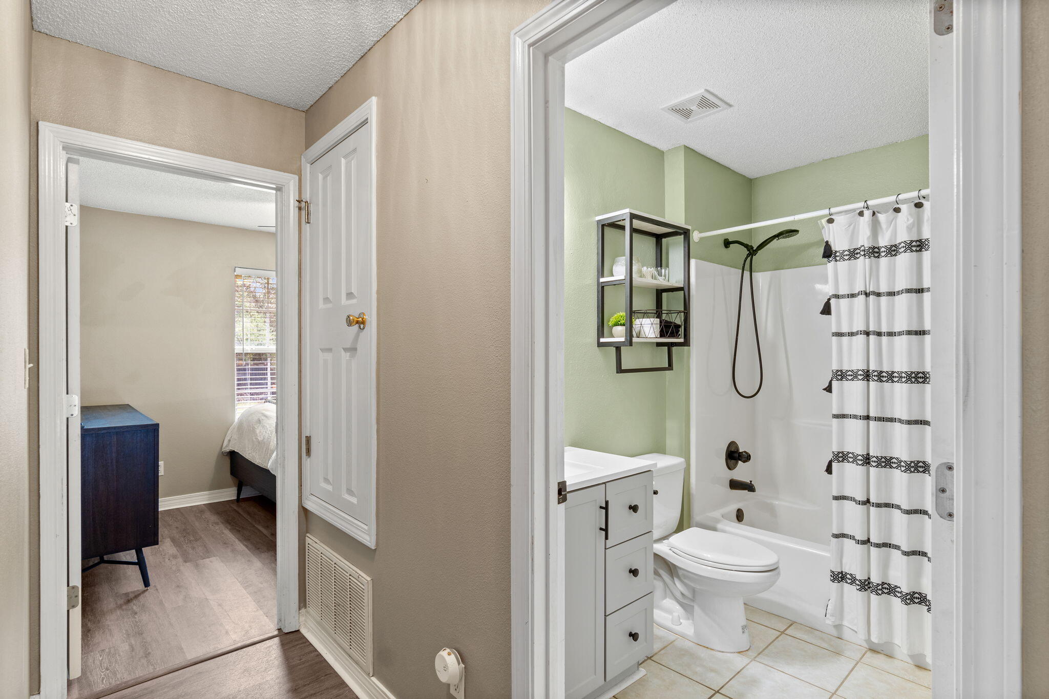 ASHWOOD - Residential