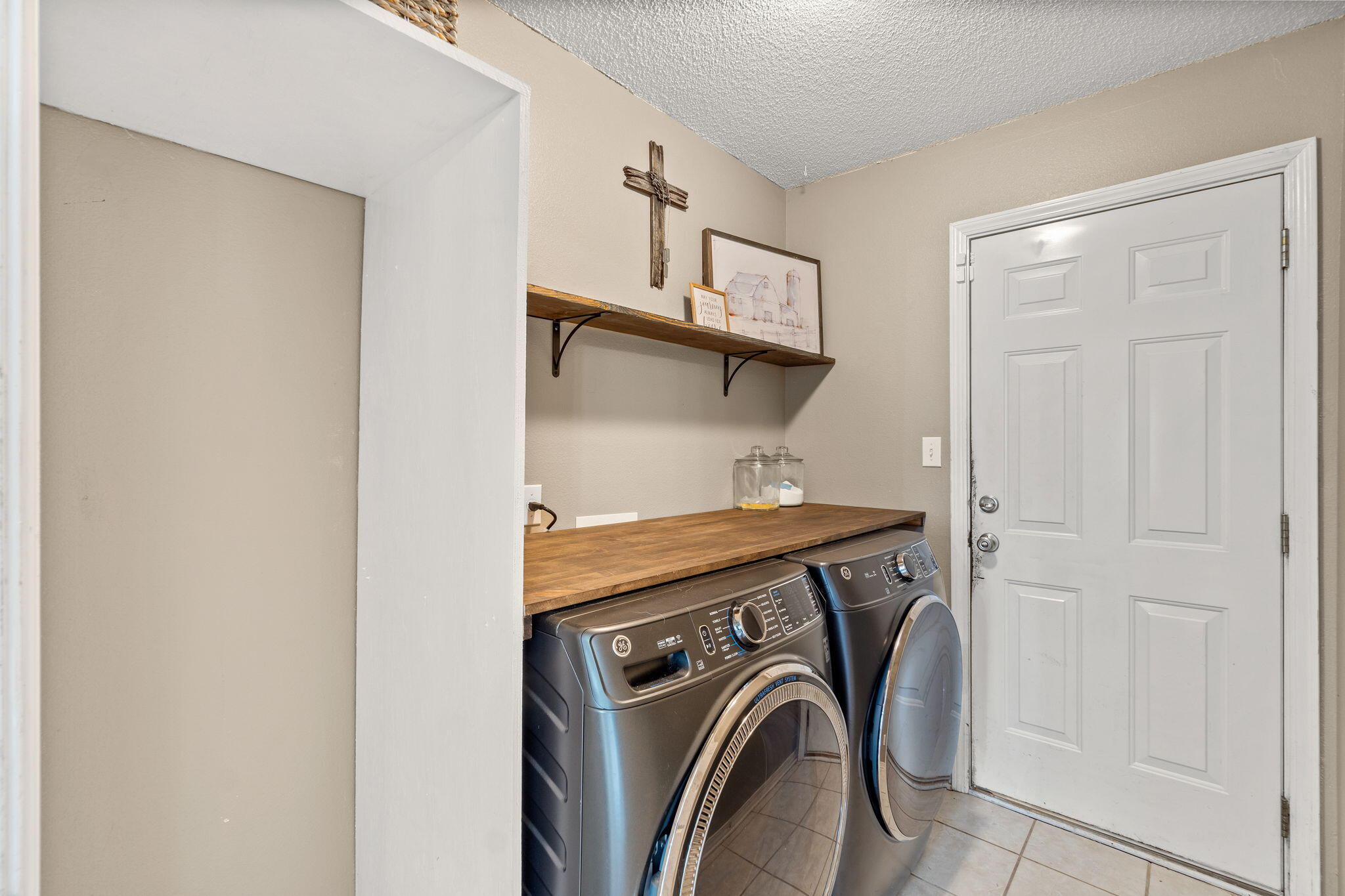 ASHWOOD - Residential