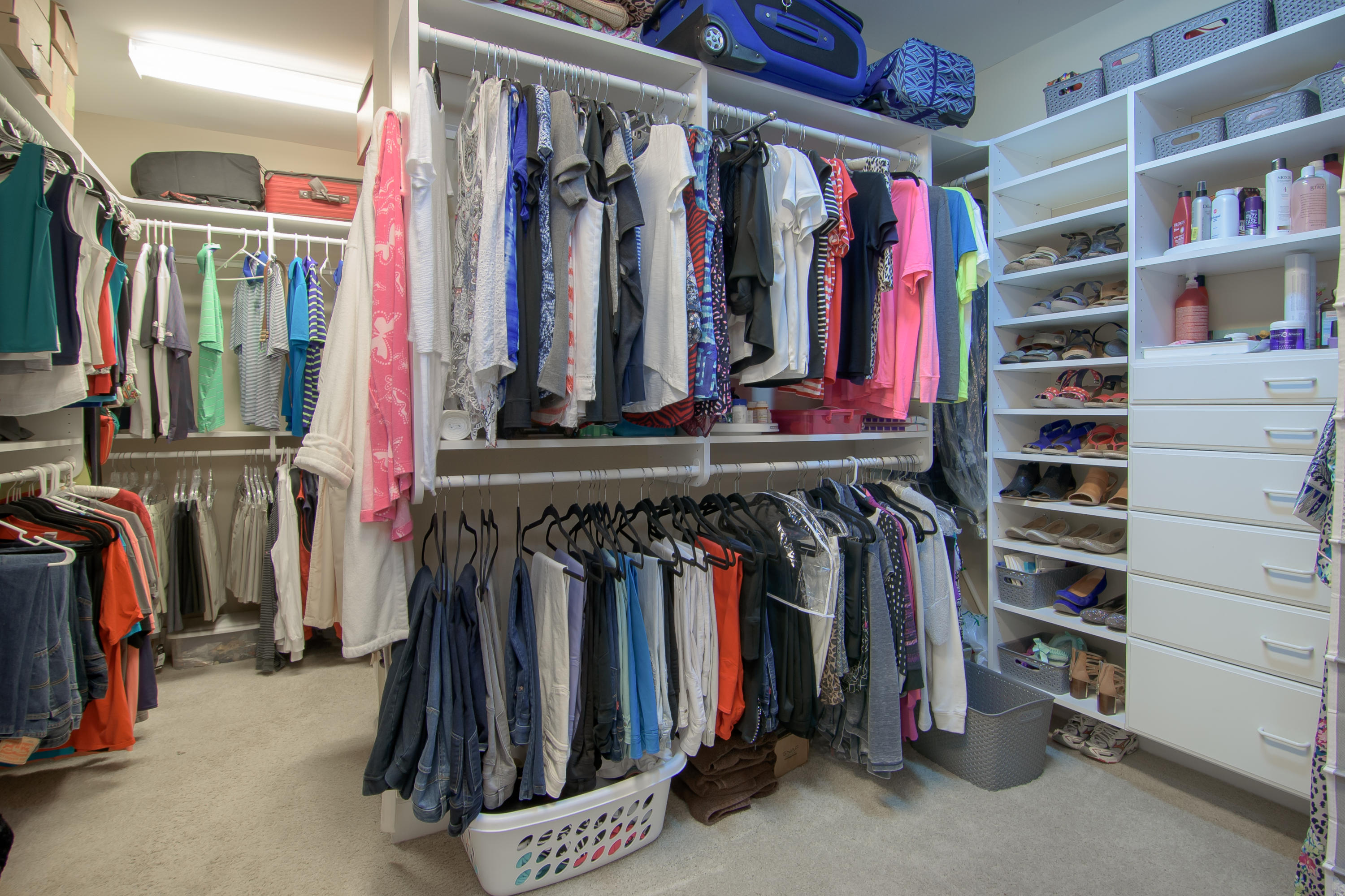 ONE WATER PLACE AT KELLY PLANTATION - Residential