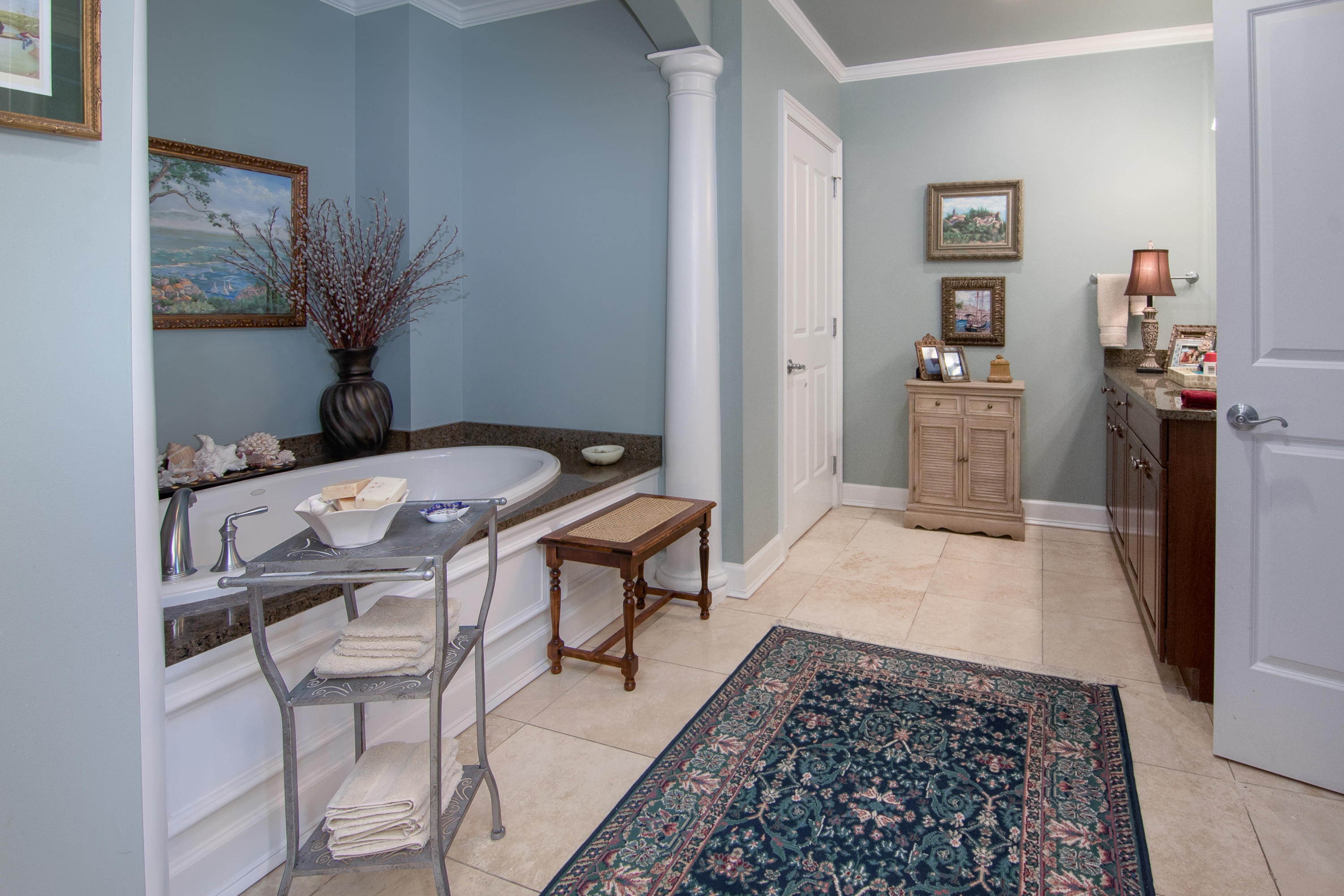 ONE WATER PLACE AT KELLY PLANTATION - Residential