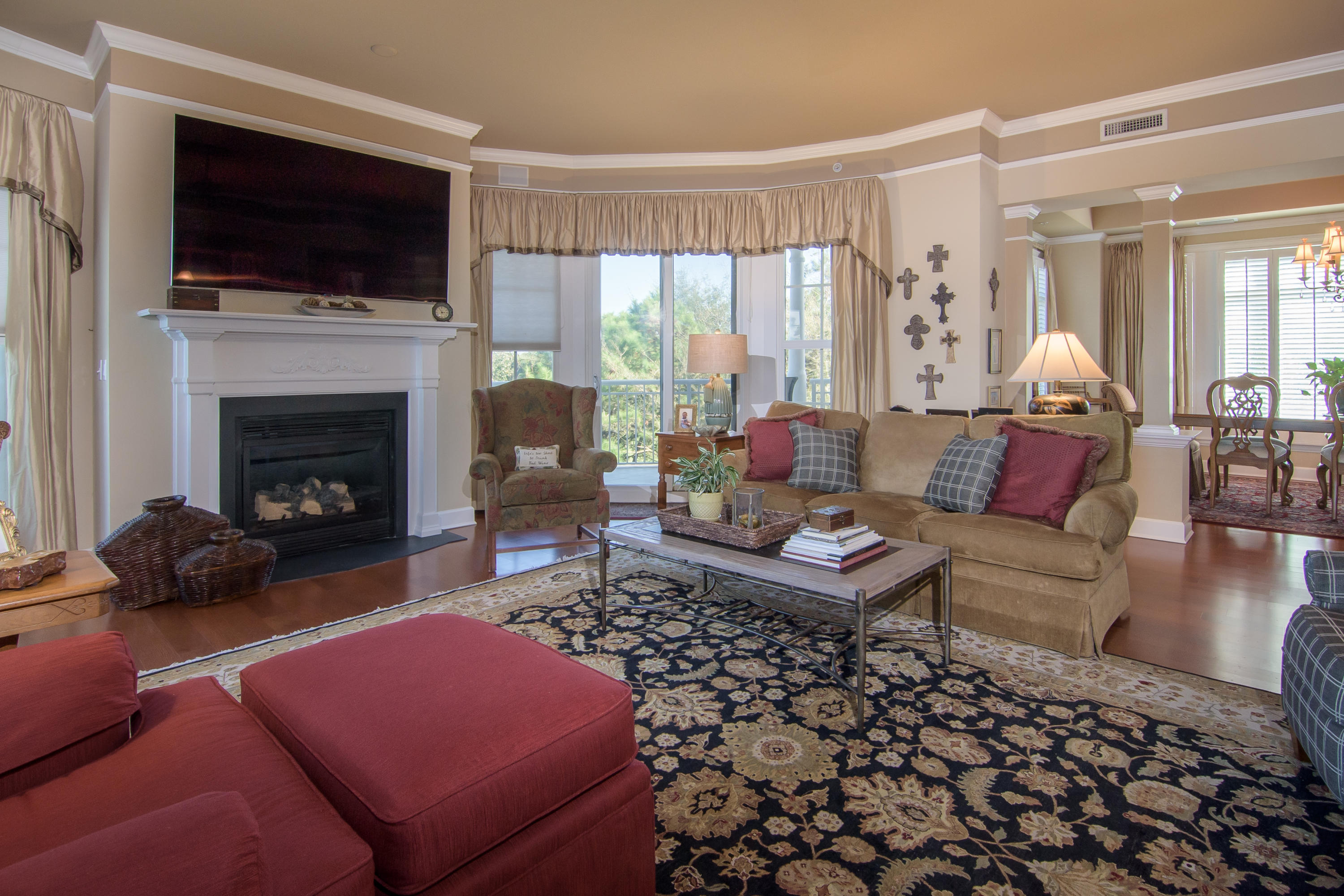 ONE WATER PLACE AT KELLY PLANTATION - Residential