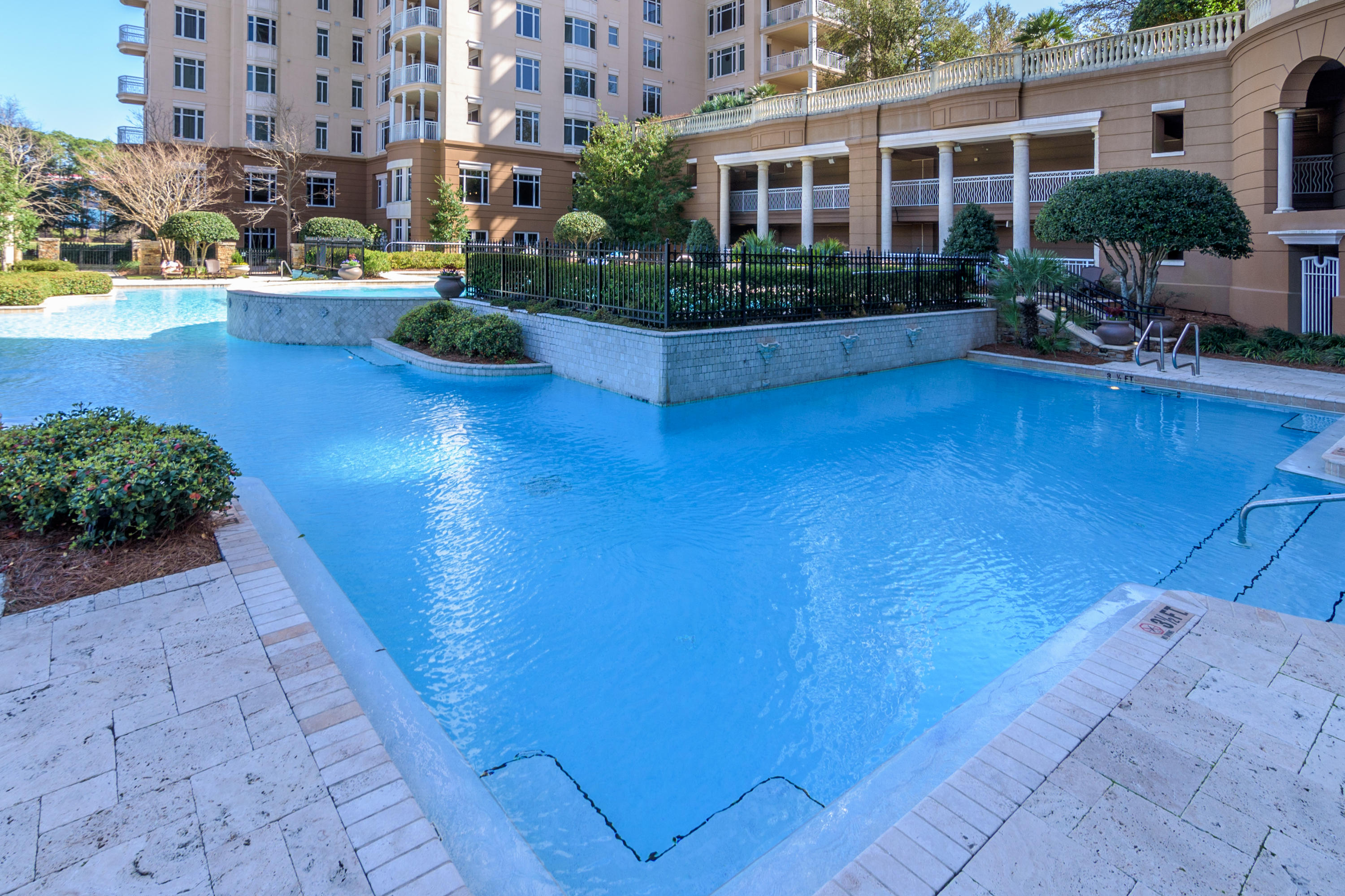 ONE WATER PLACE AT KELLY PLANTATION - Residential