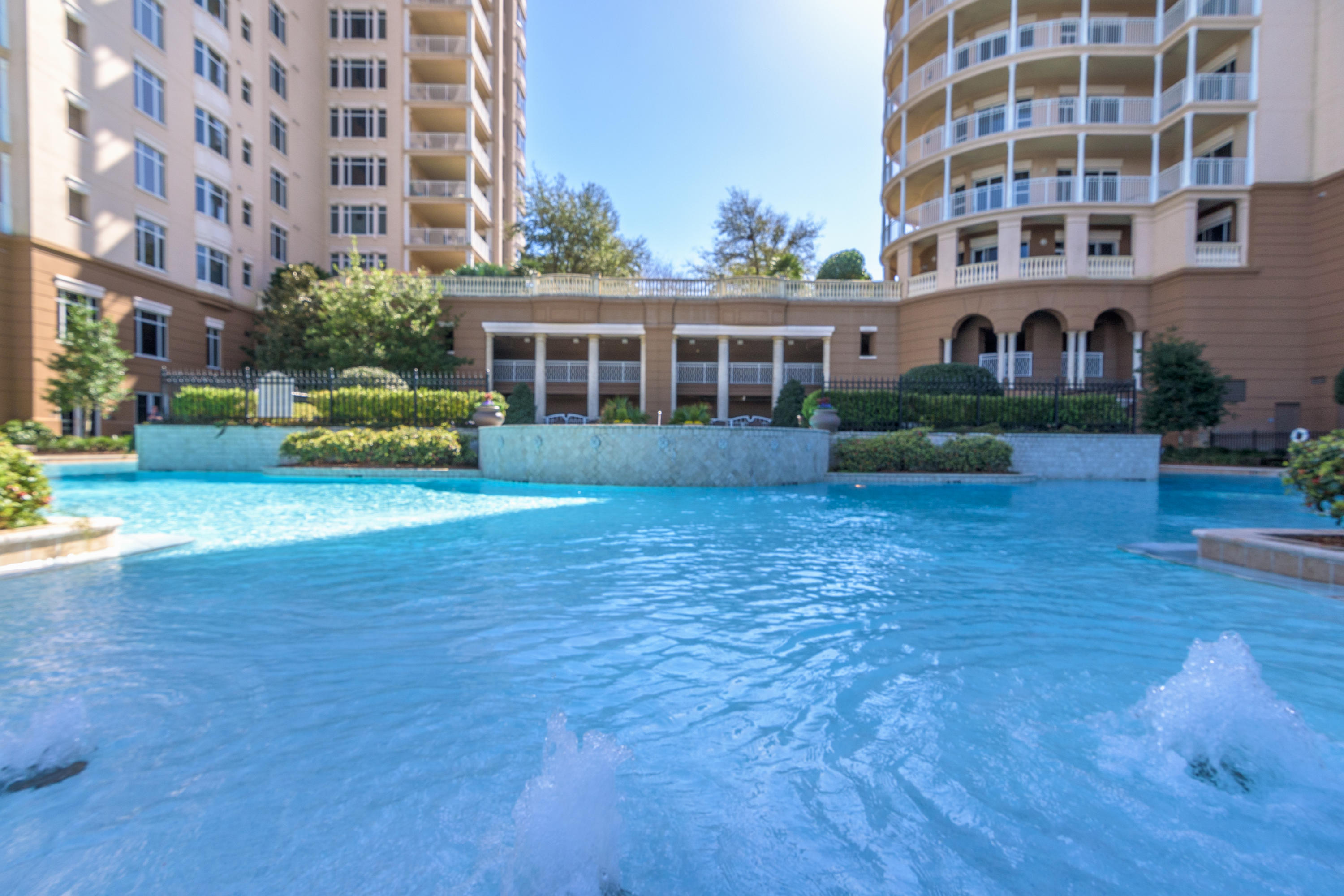 ONE WATER PLACE AT KELLY PLANTATION - Residential