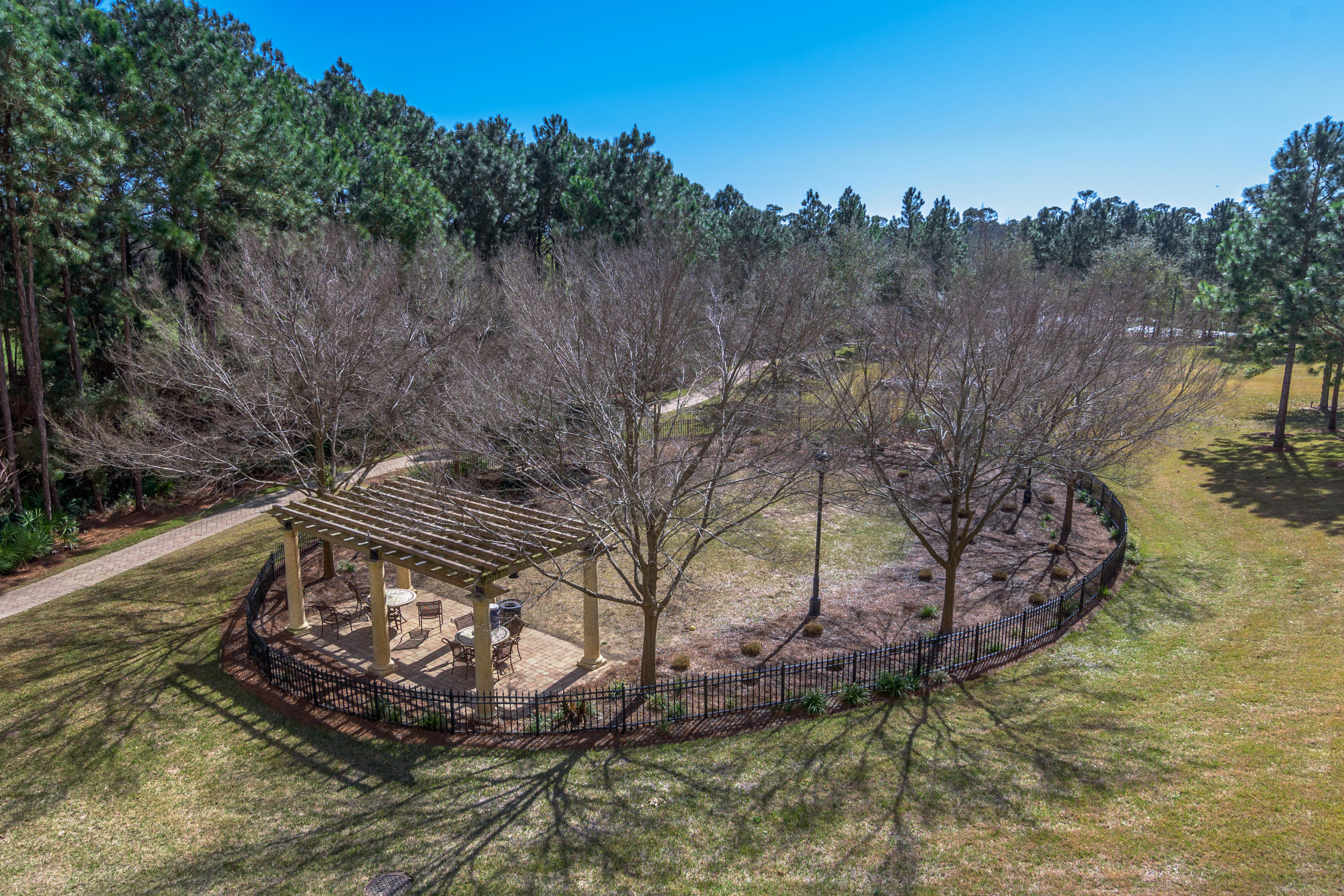 ONE WATER PLACE AT KELLY PLANTATION - Residential