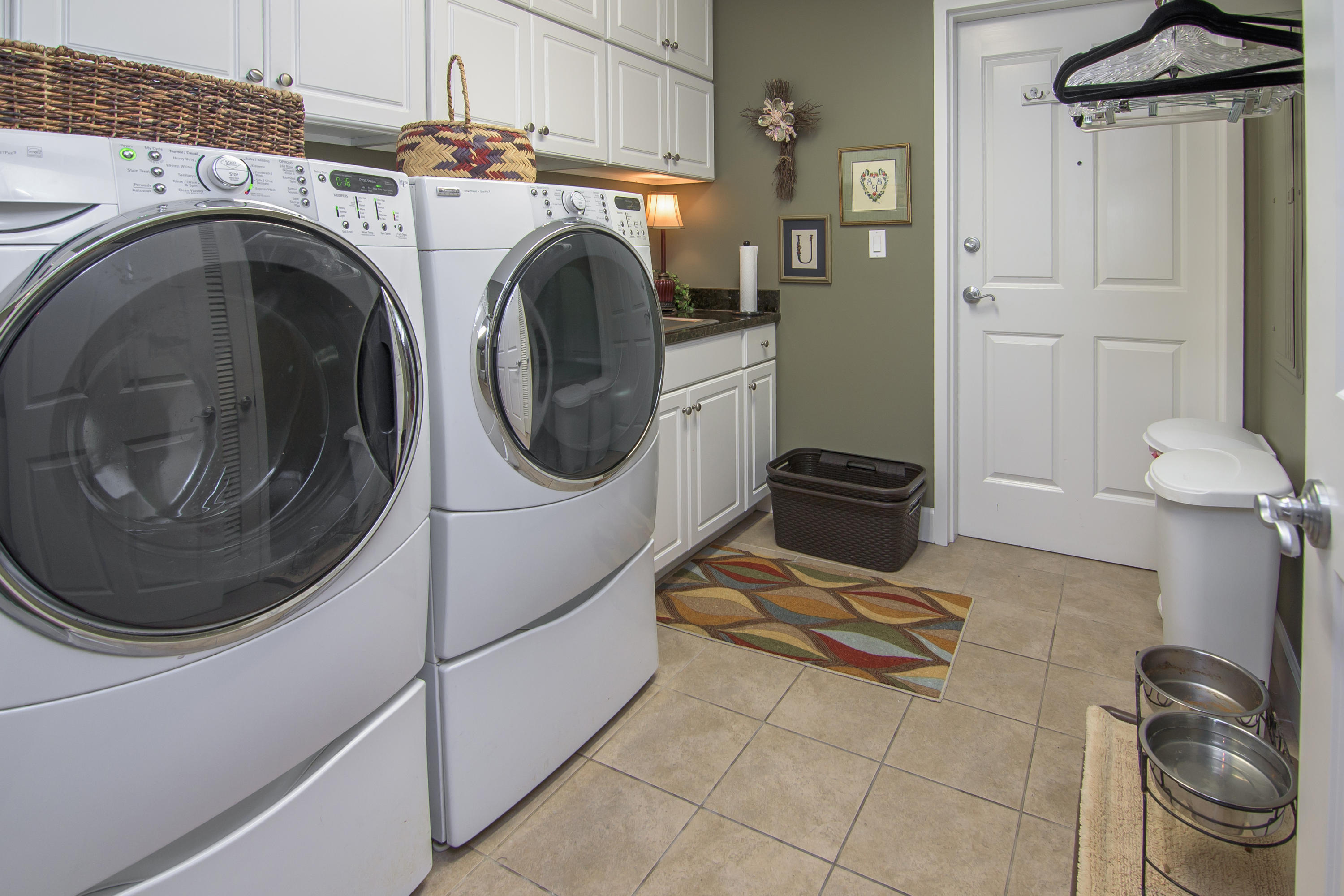 ONE WATER PLACE AT KELLY PLANTATION - Residential