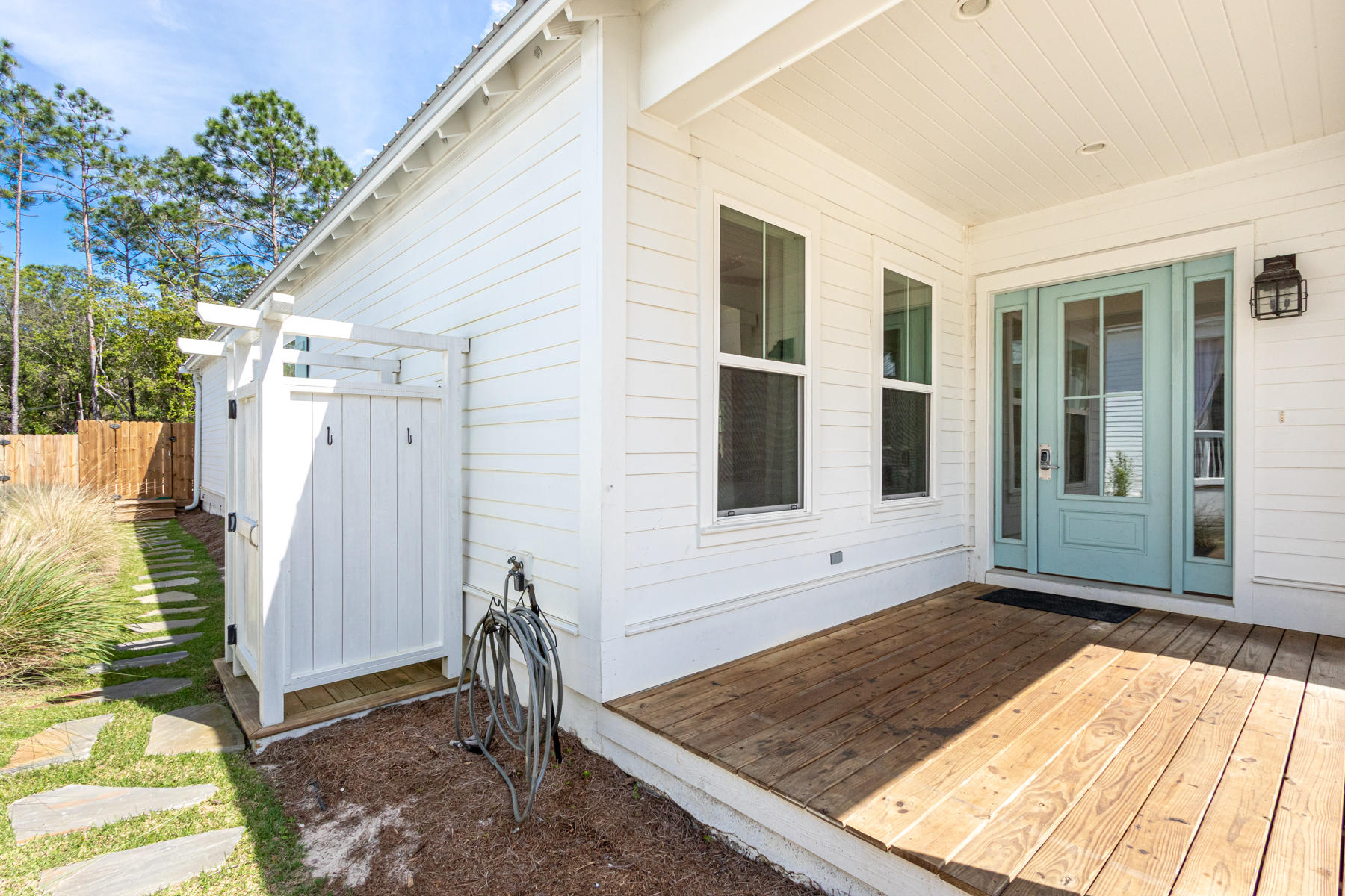 GULF SHORE MANOR - Residential