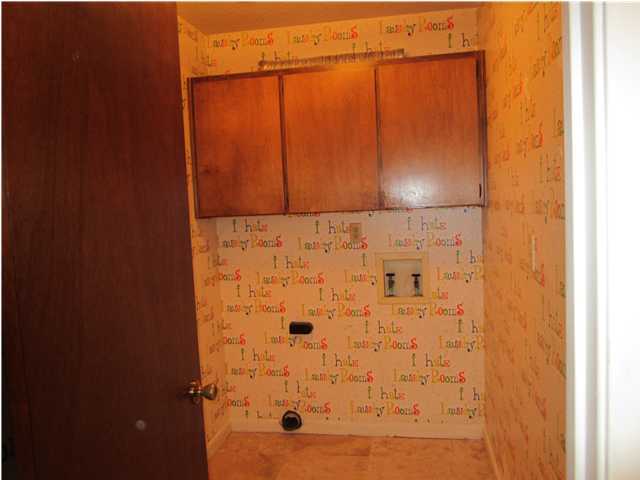 LAKE LORRAINE ESTATES - Residential Lease