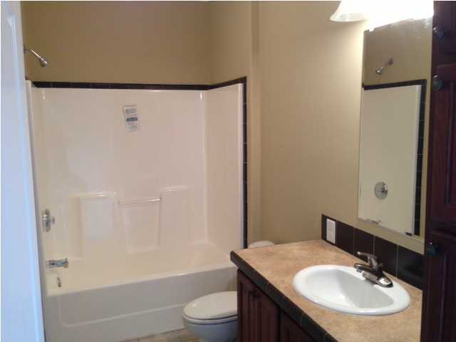 OLD TOWN PH 1 - Residential Lease
