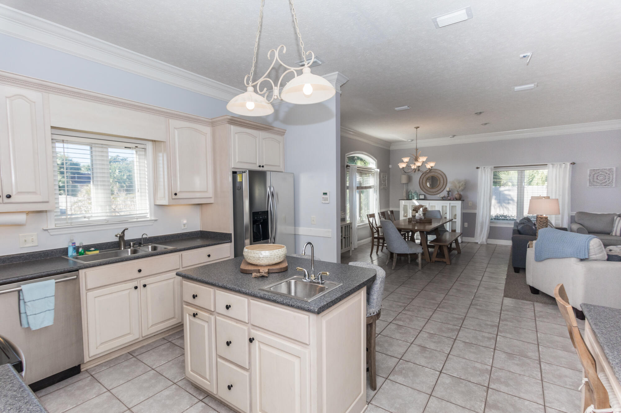 BAHAMA BEACH - Residential