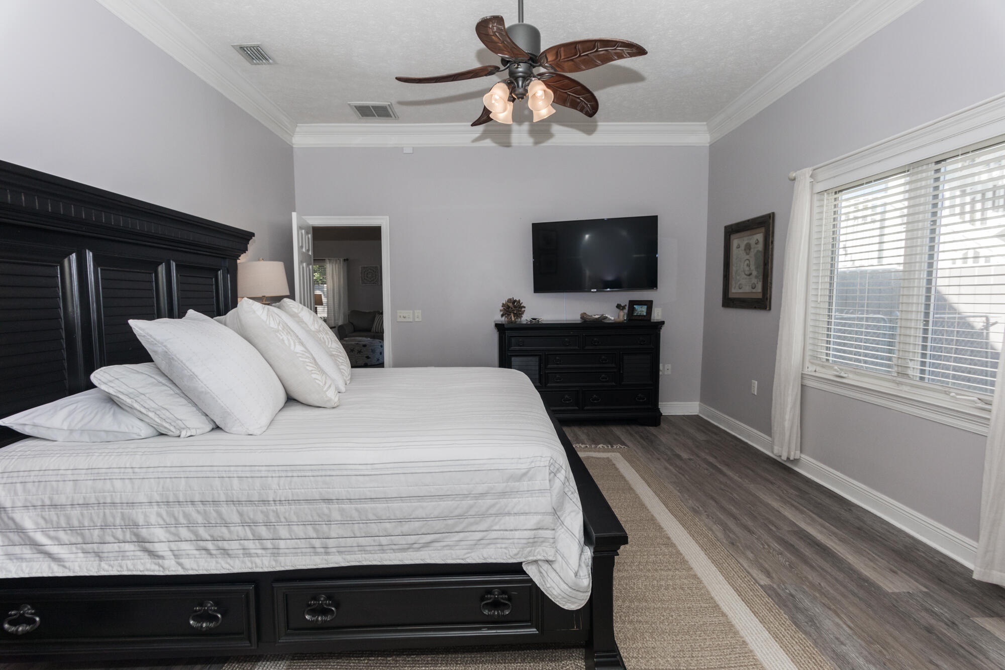 BAHAMA BEACH - Residential