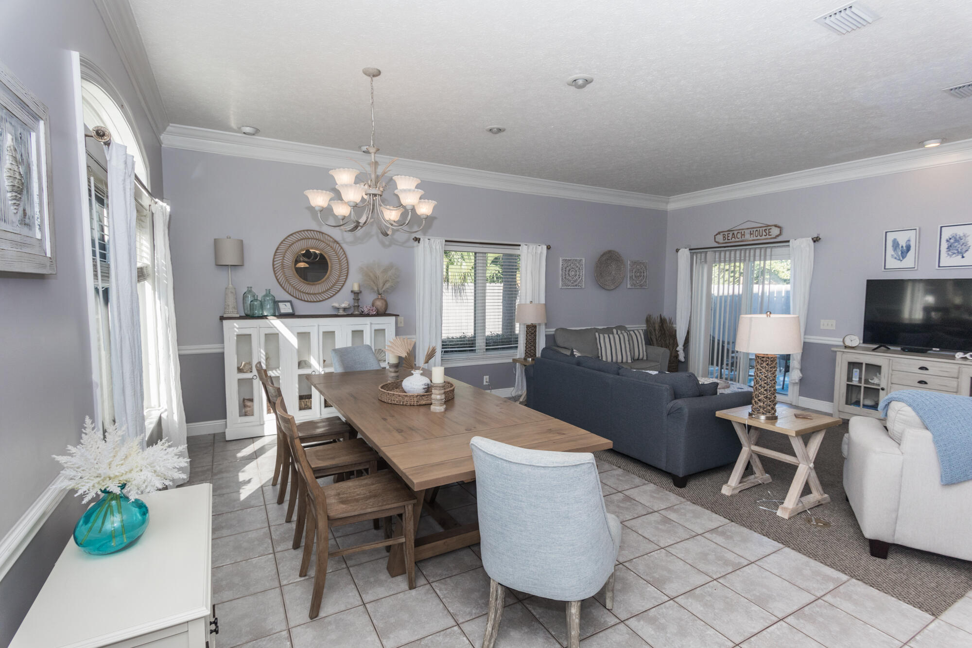 BAHAMA BEACH - Residential