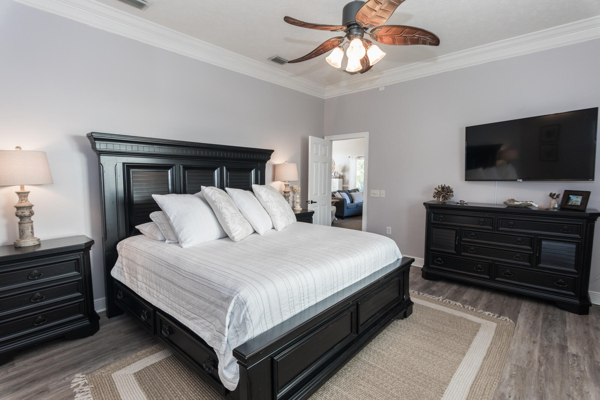 BAHAMA BEACH - Residential