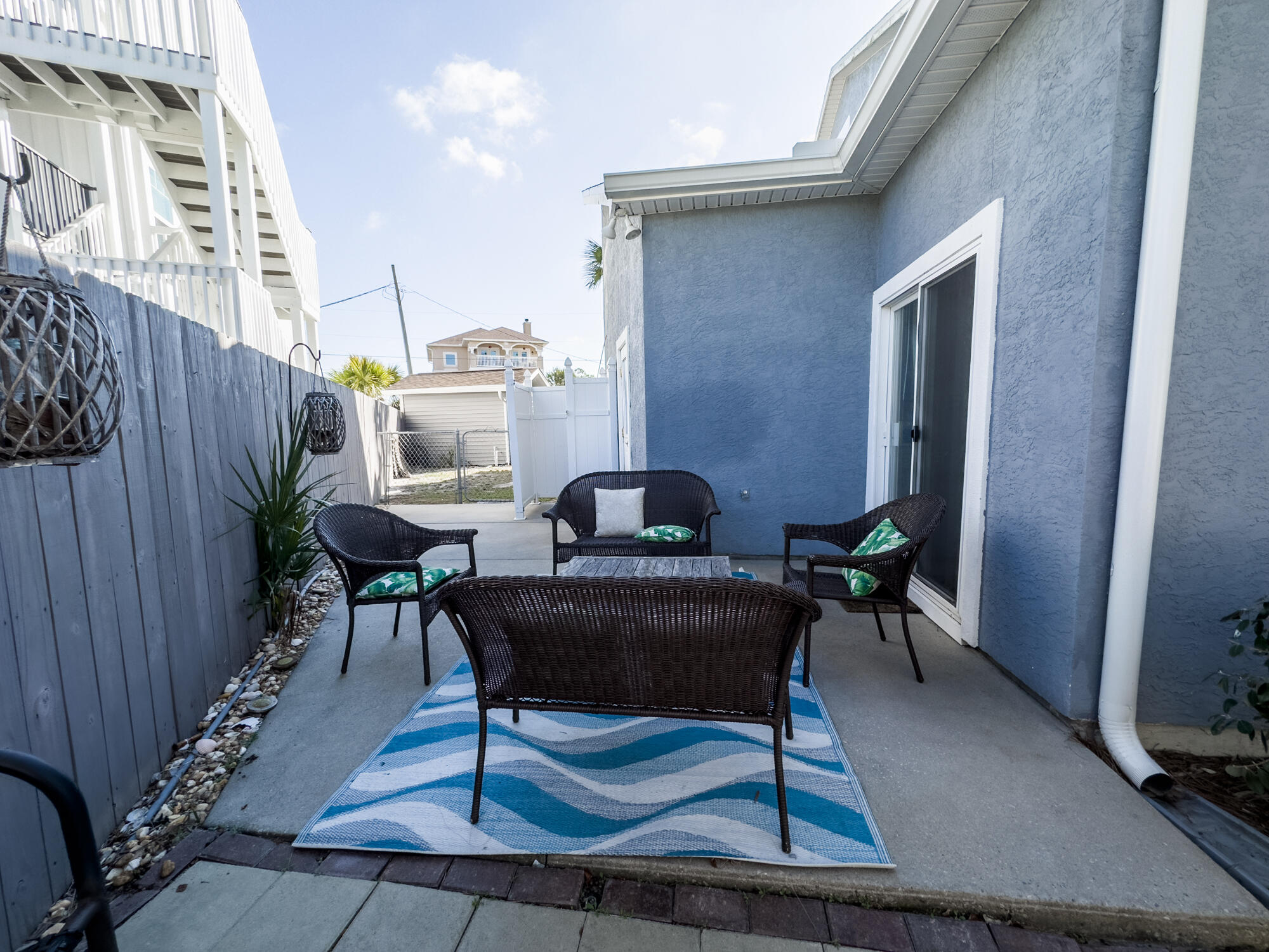 BAHAMA BEACH - Residential