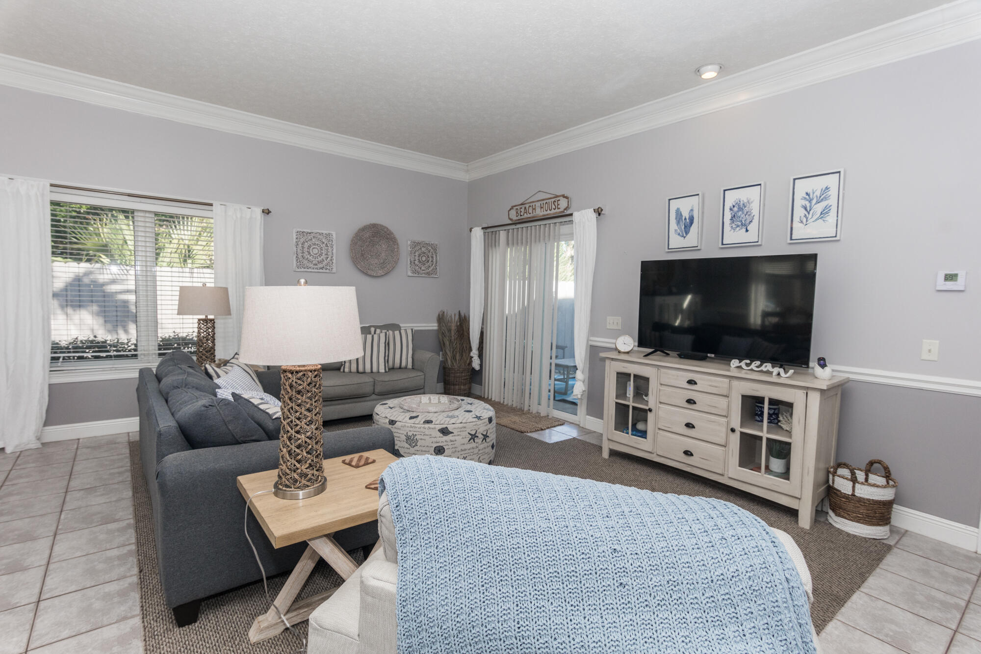 BAHAMA BEACH - Residential