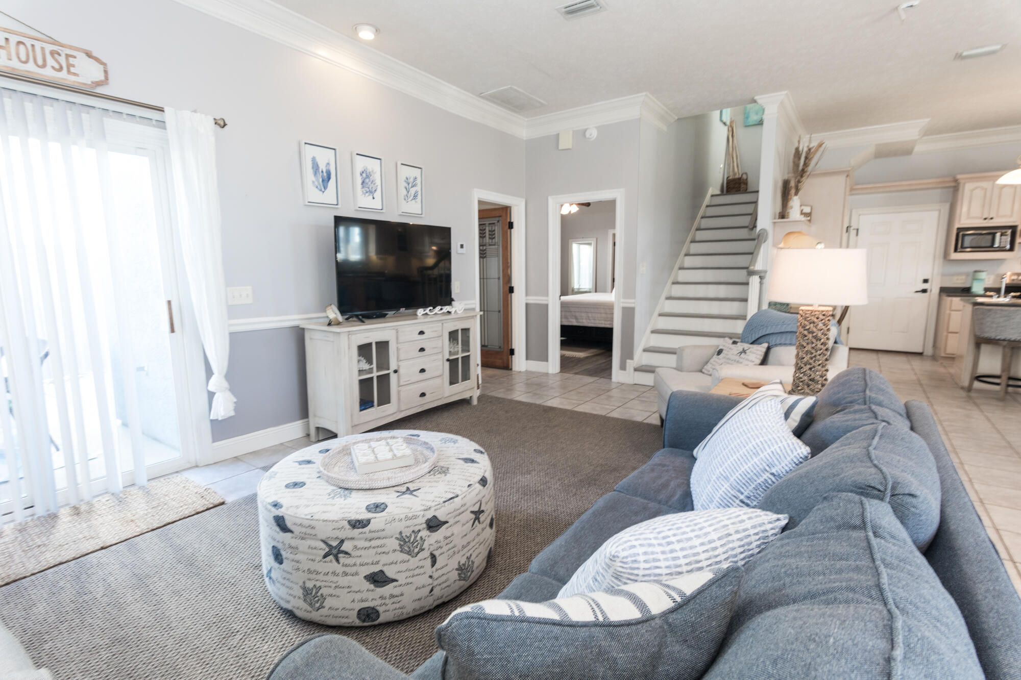 BAHAMA BEACH - Residential