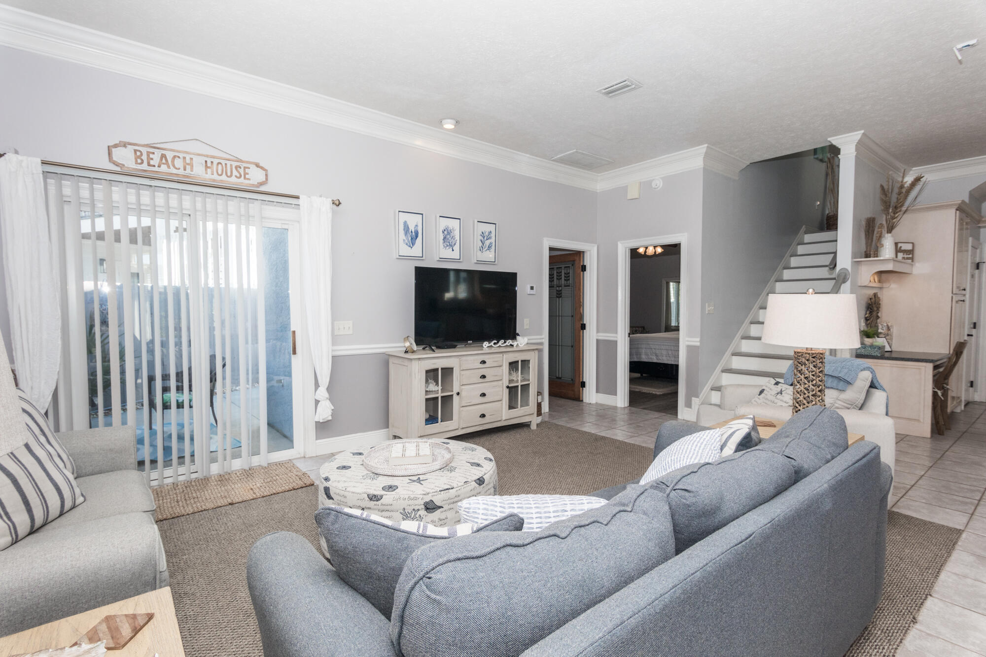 BAHAMA BEACH - Residential