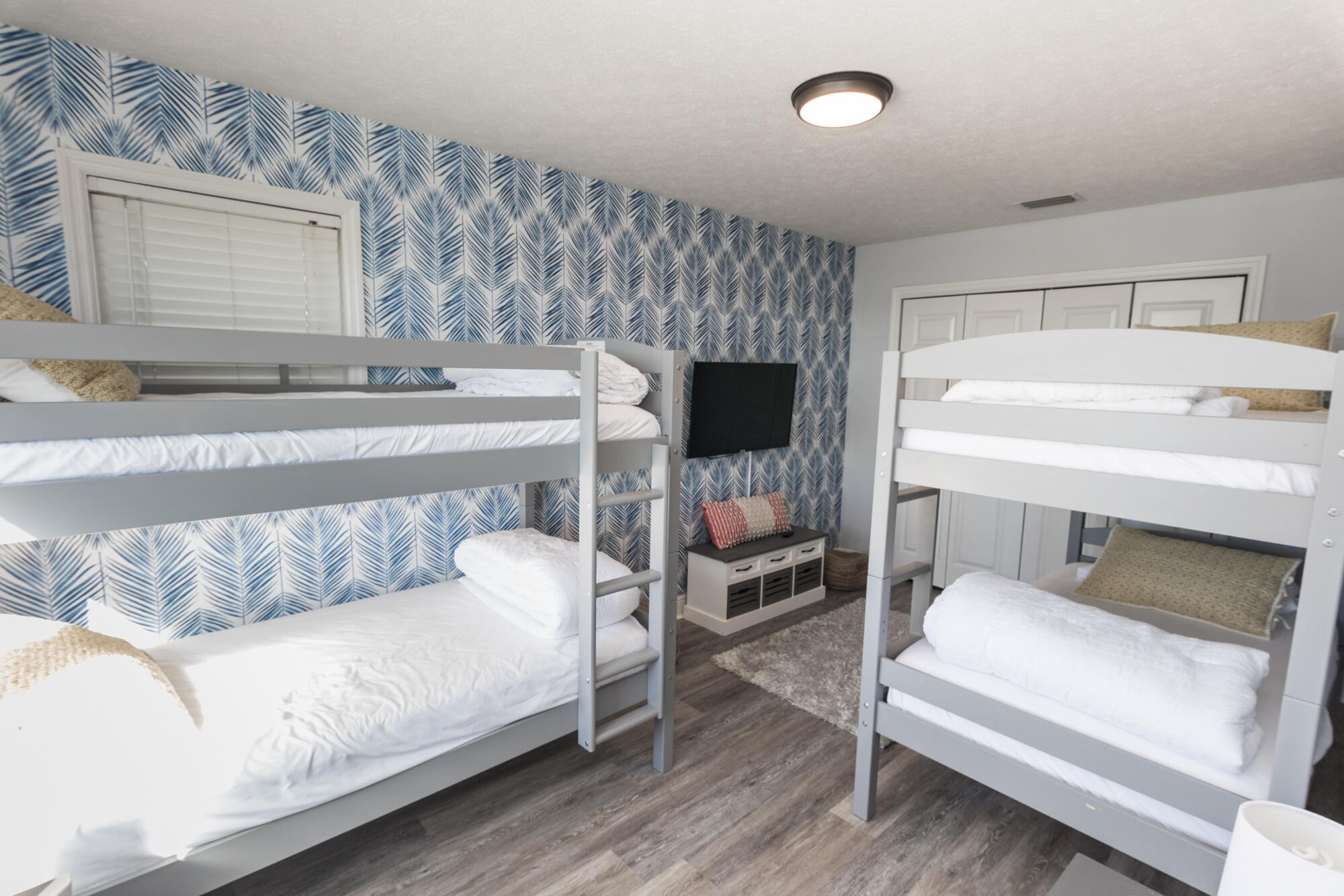 BAHAMA BEACH - Residential