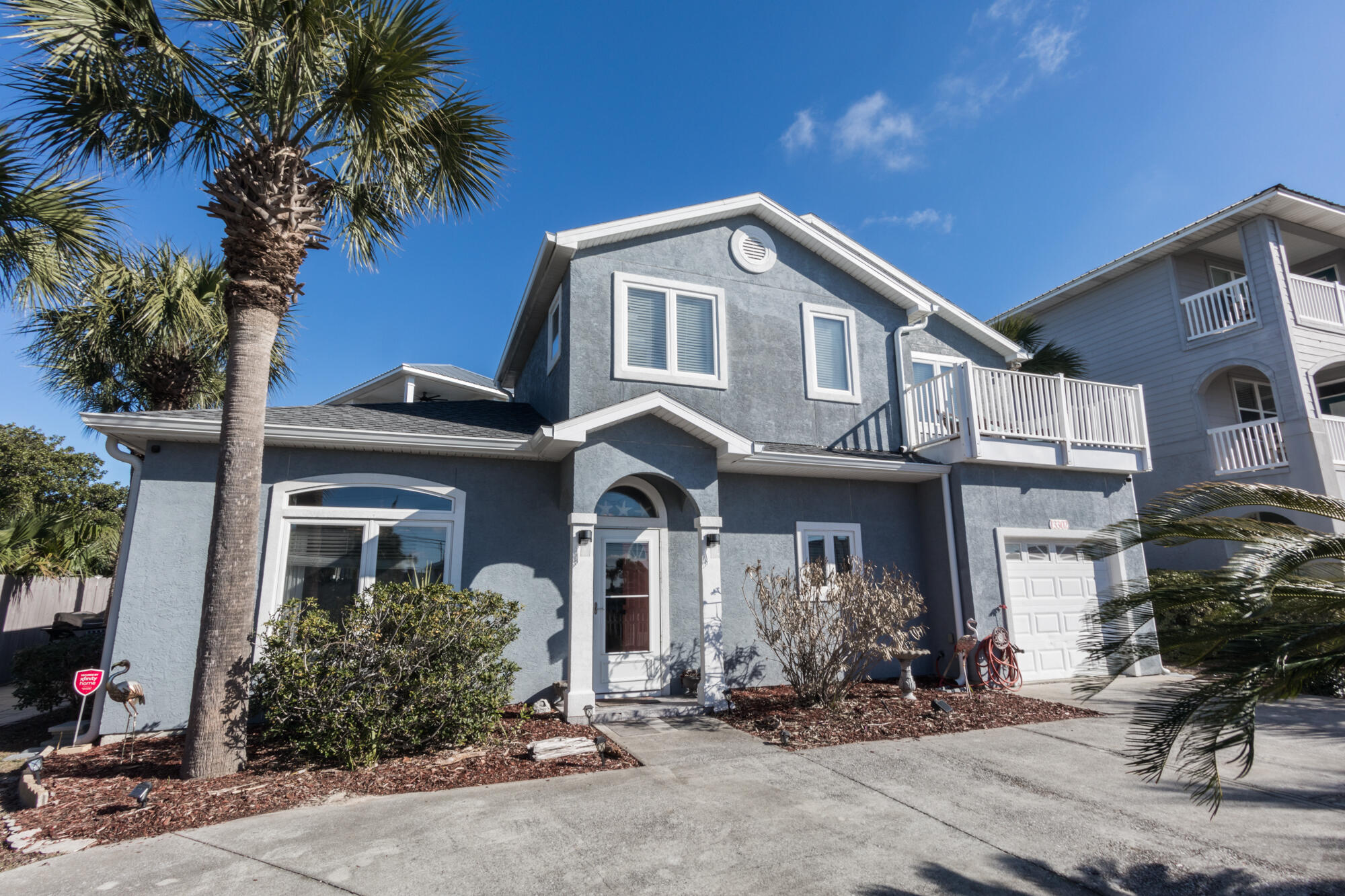 BAHAMA BEACH - Residential