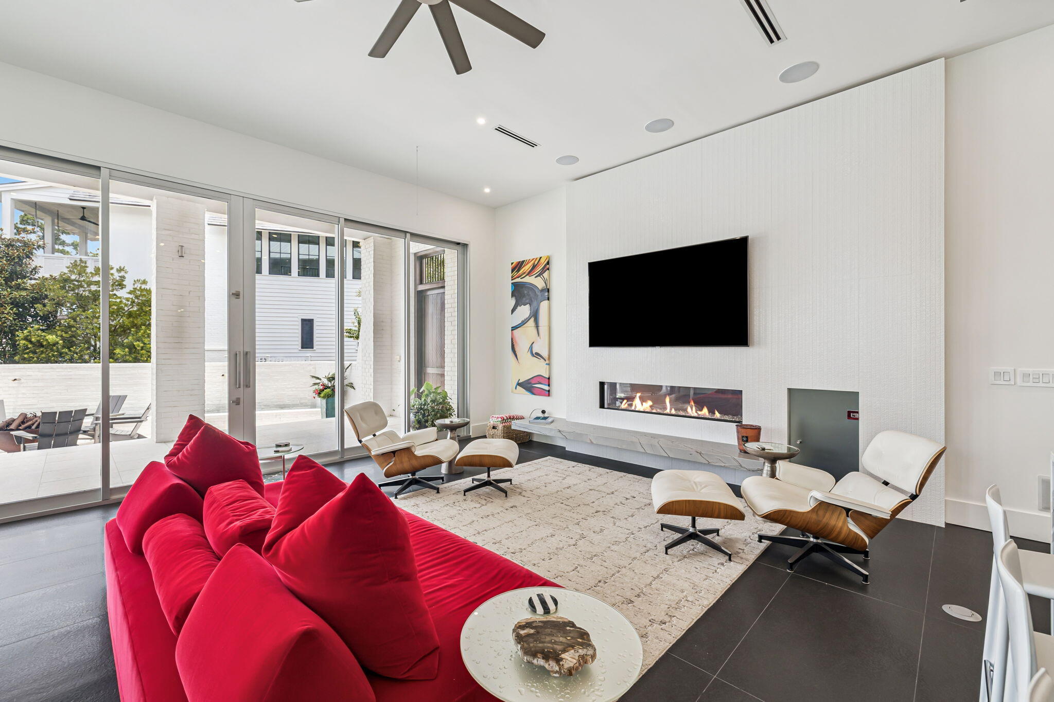 CHURCHILL OAKS - Residential